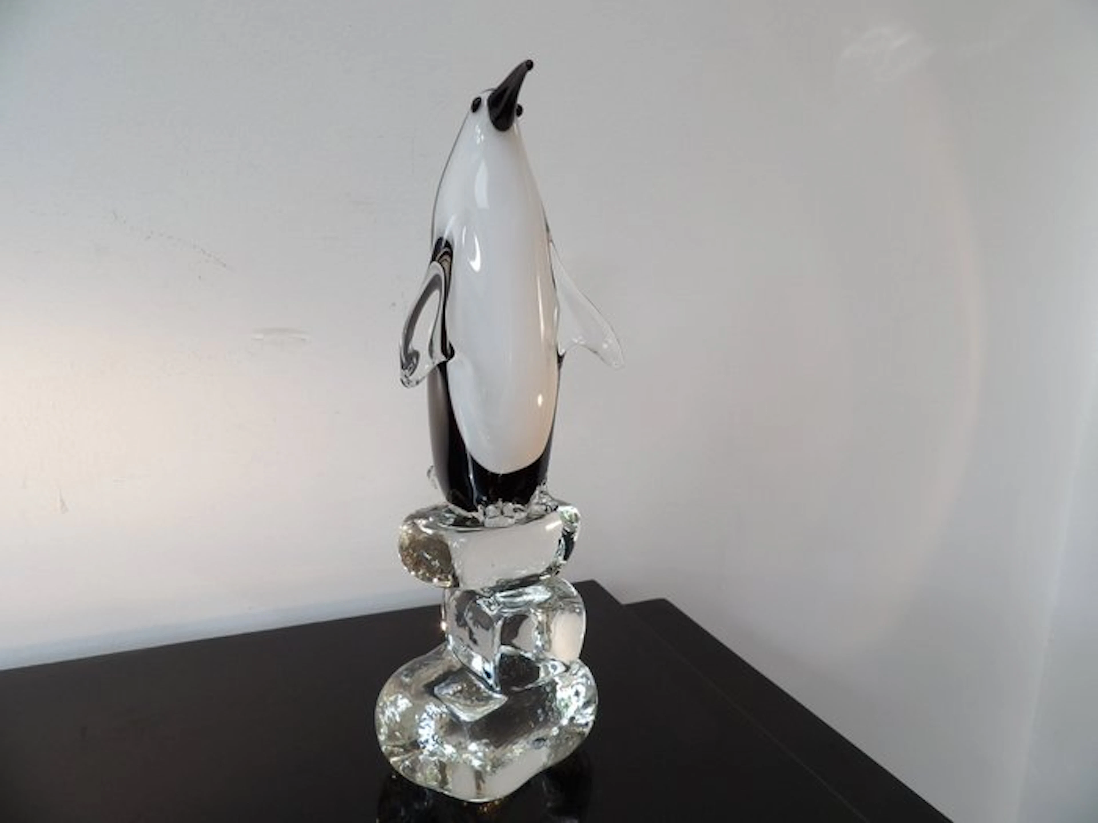 Sculpture, Pinguïn op ijsschots - 29 cm - Glass