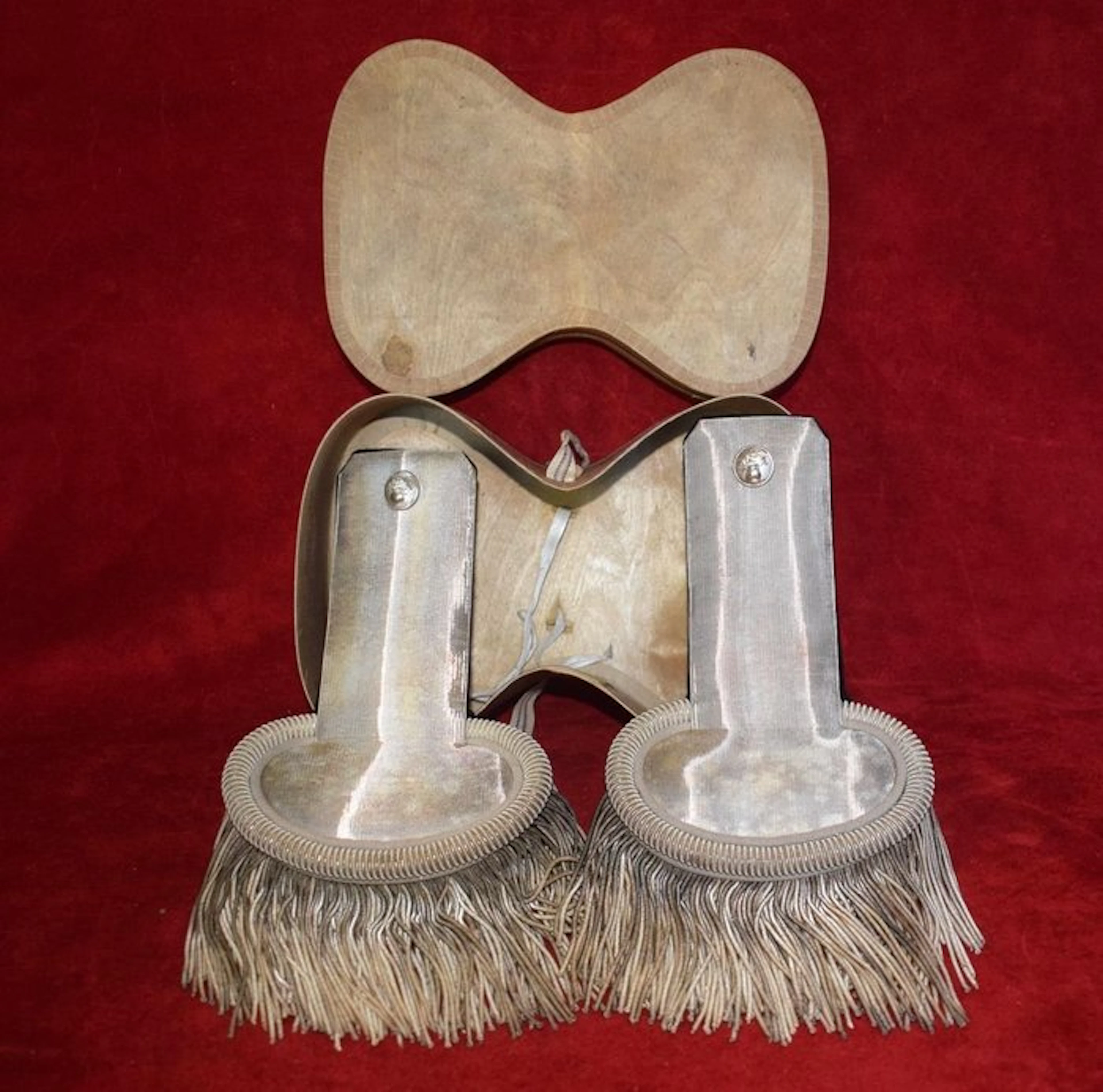 France - Military helmet - Pair of silver epaulettes...