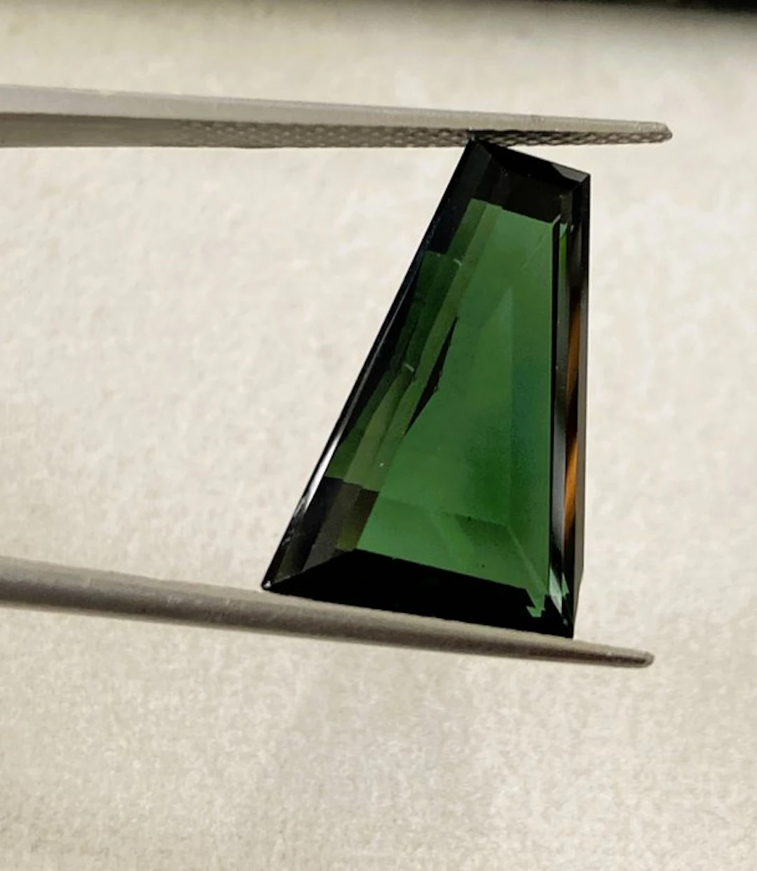 1 pcs Tourmaline - 10.07 ct - Antwerp Laboratory for Gemstone Testing (ALGT)