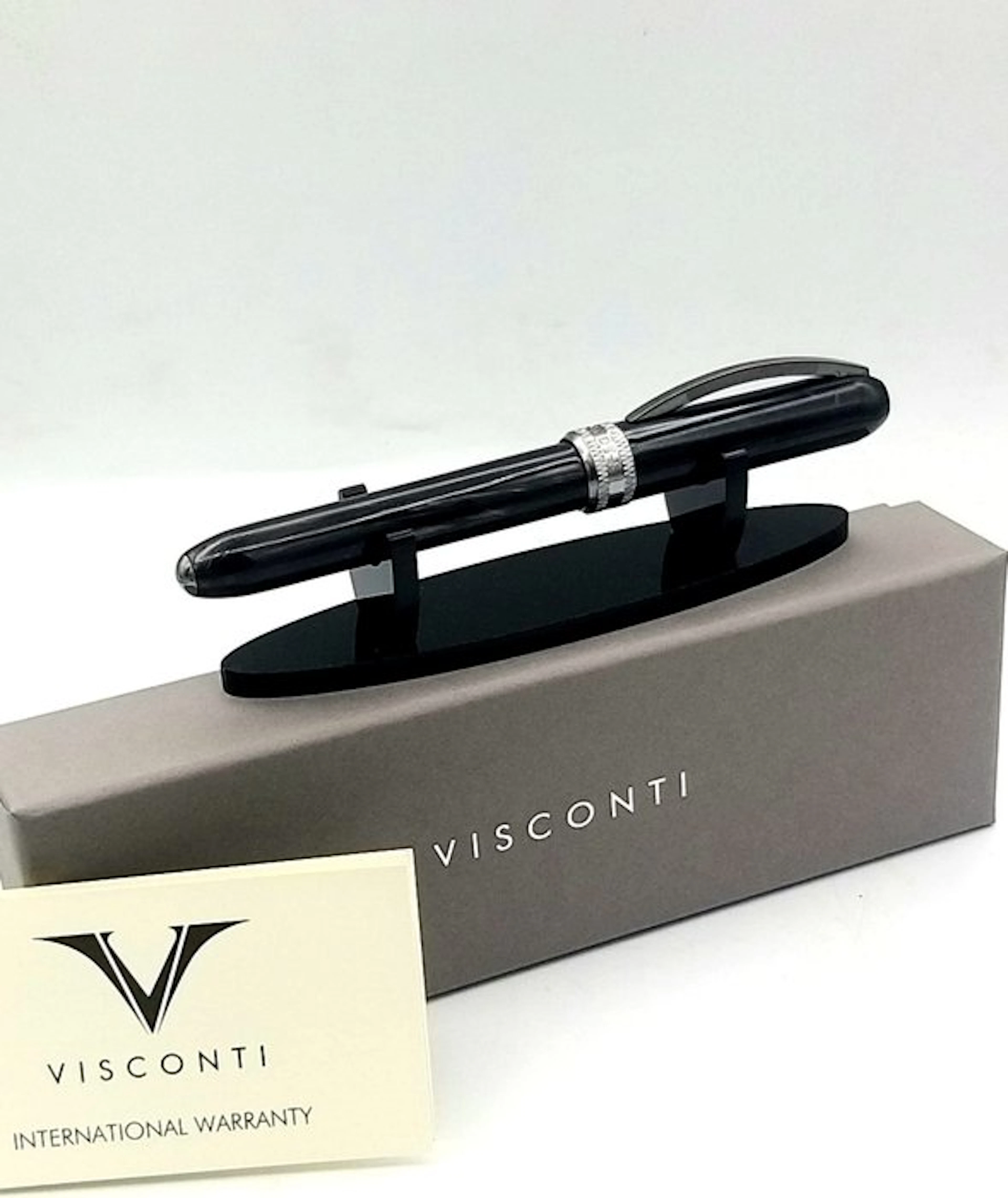 Visconti - Rembrandt Black Fine Nib - No reserve price - Fountain pen