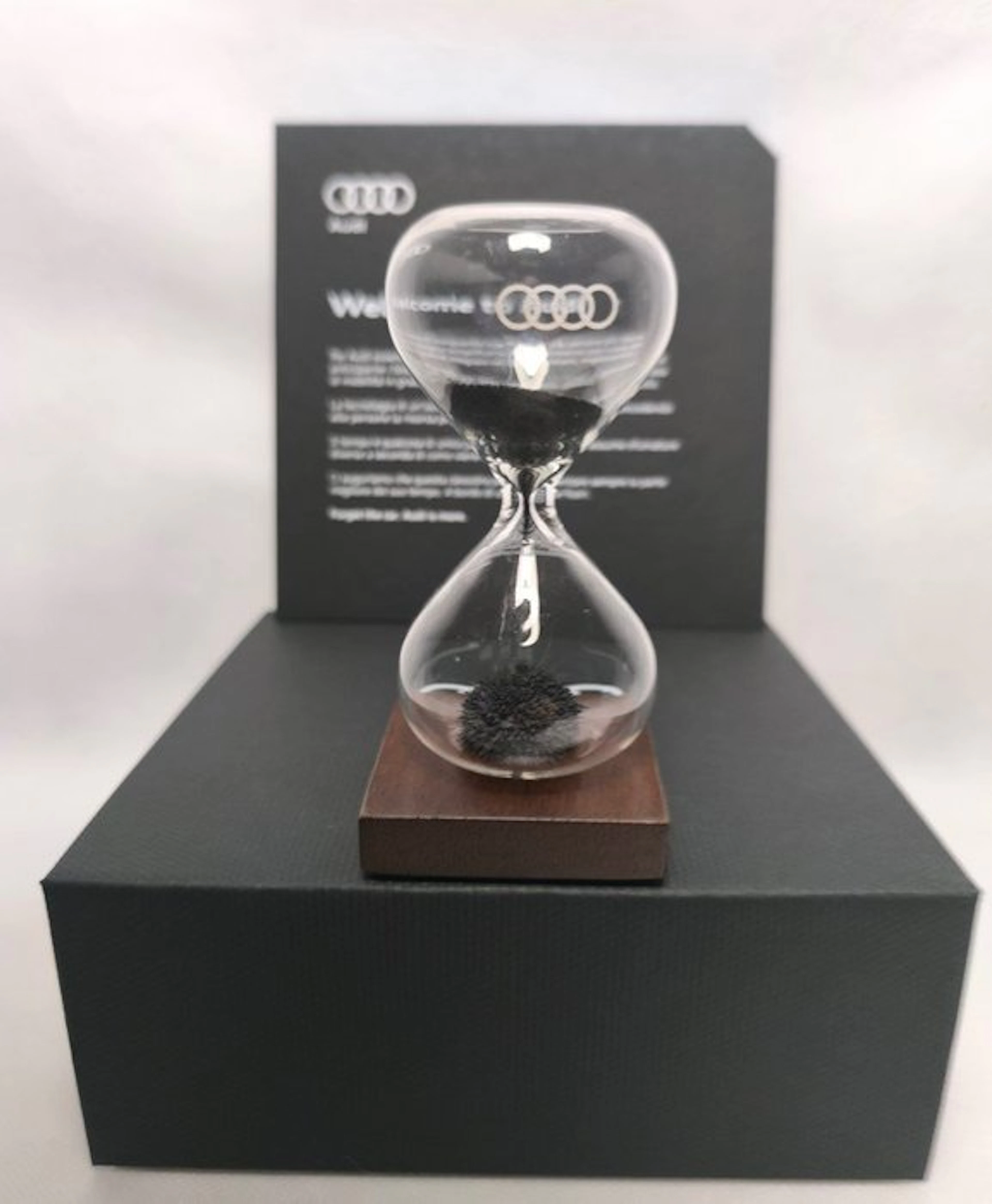 Themed collection - Audi hourglass