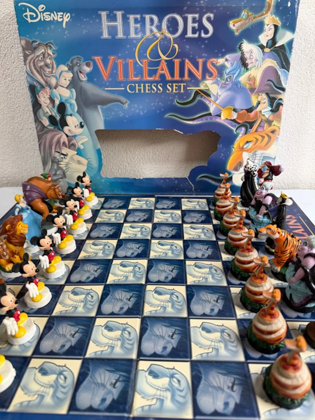 Chess set - Disney Heroes & Villains Chess Set