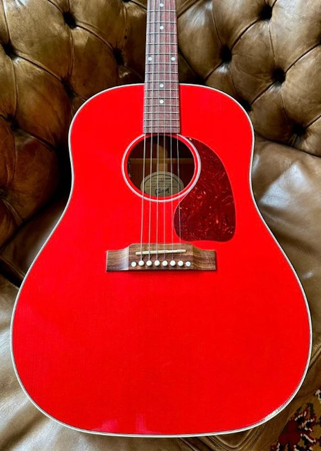 Gibson - J45 Standard - - Acoustic guitar - United States - 2022