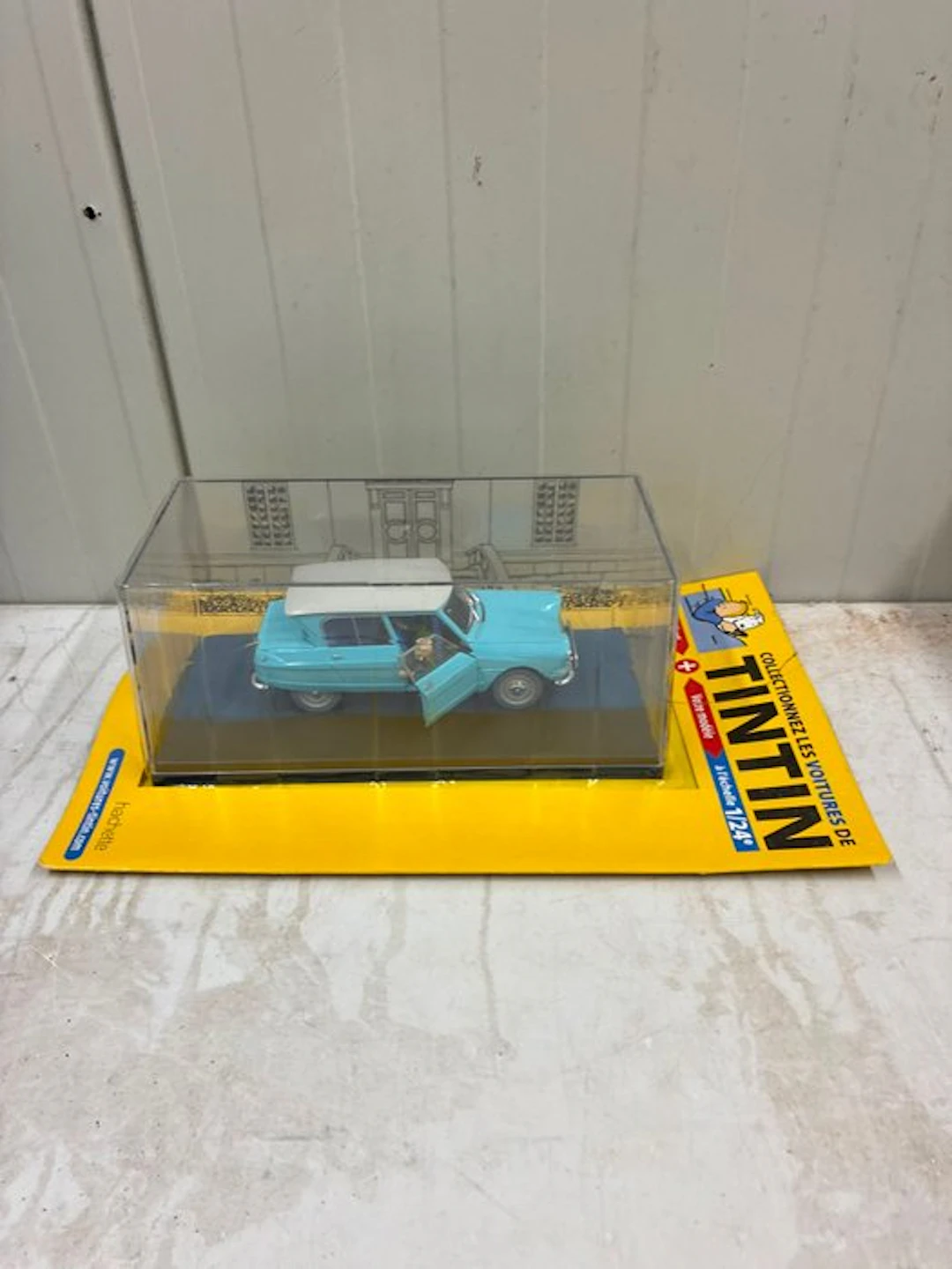 collection Hachette 1/24 - Model car - N°18 - l'Ami 6 du...
