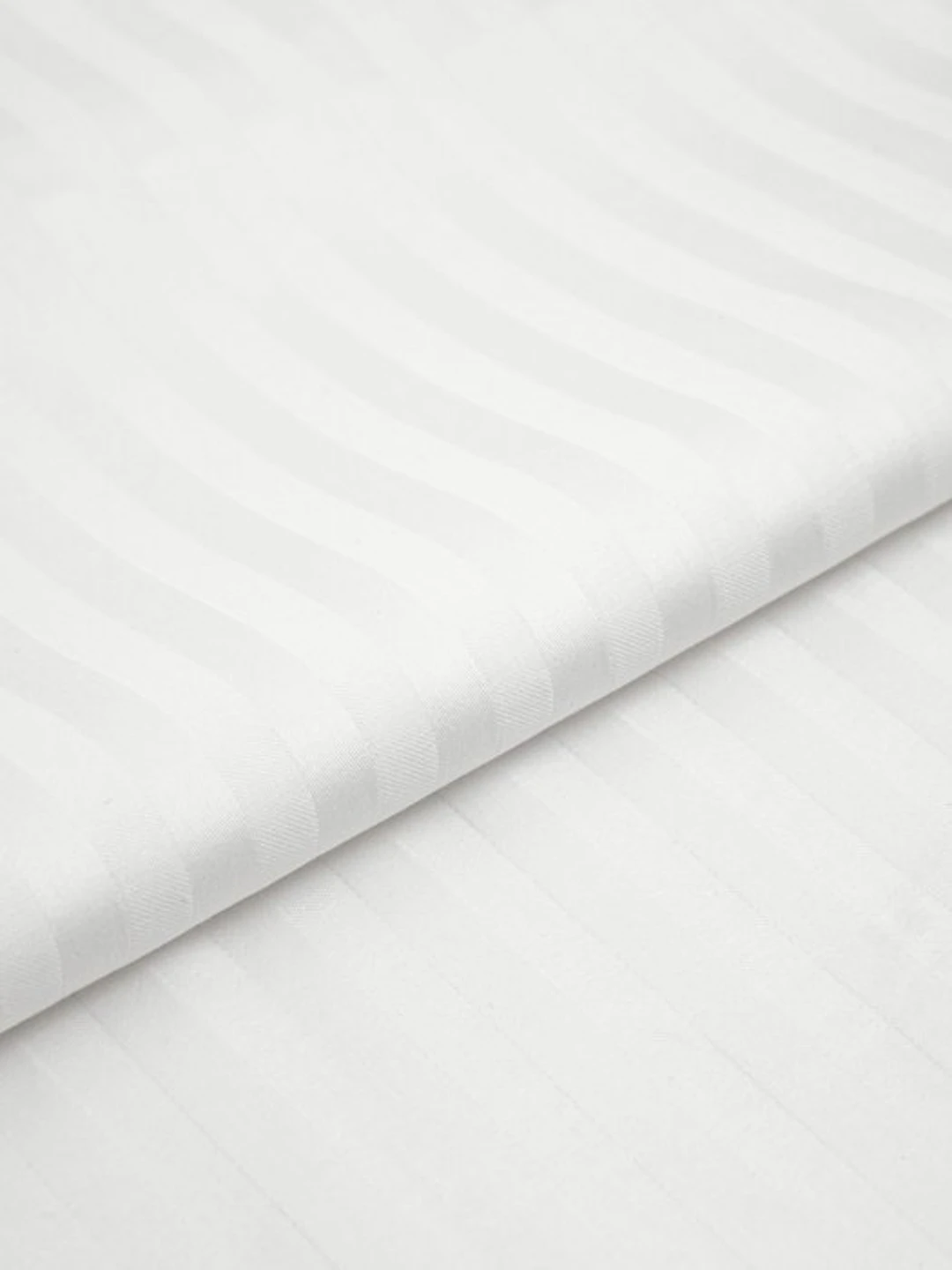 6.00 x 2.80 meters !!! Refined Rasetello cotton Jacquard...