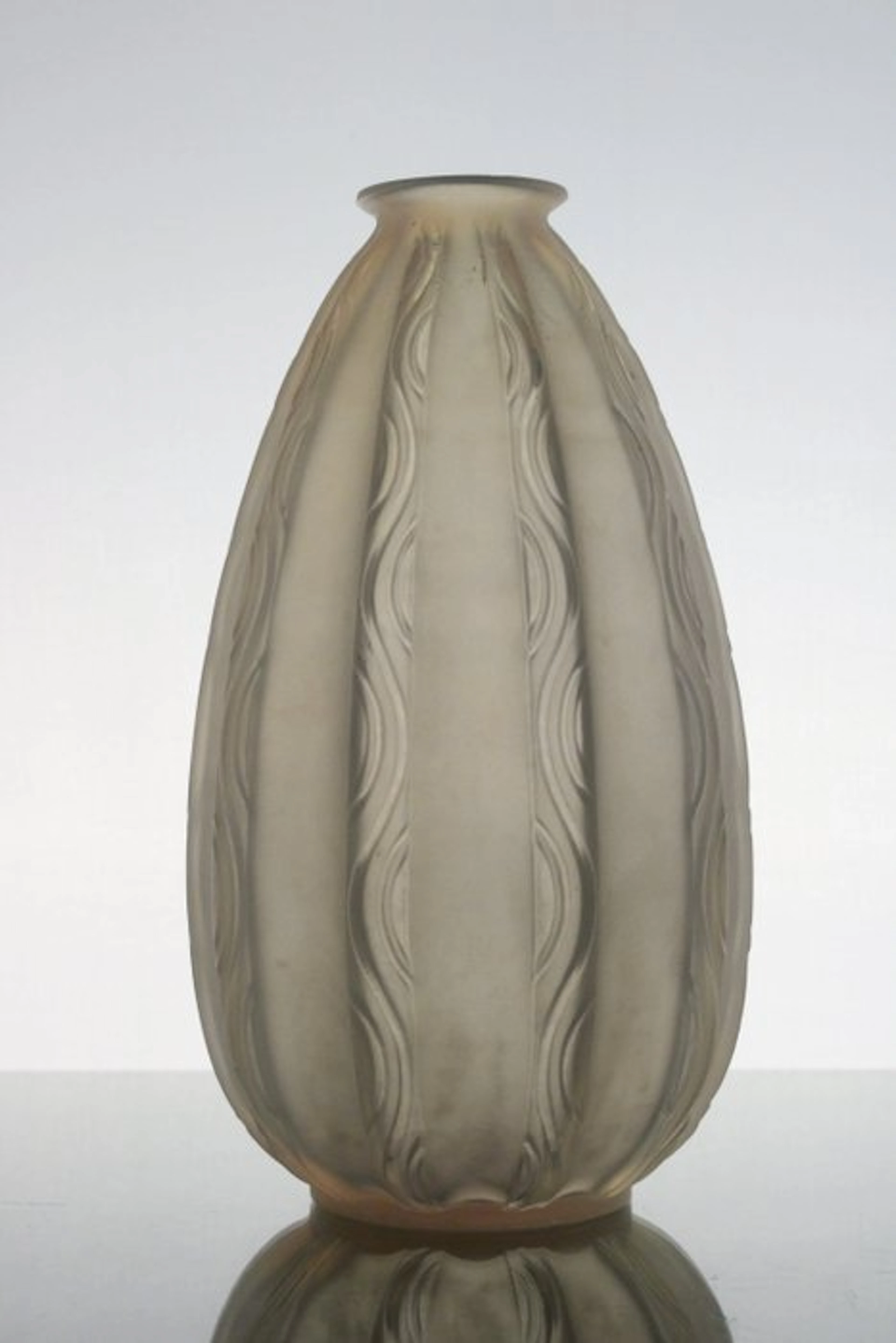 Marius Ernest Sabino - Vase - Undulations - Opaline glass