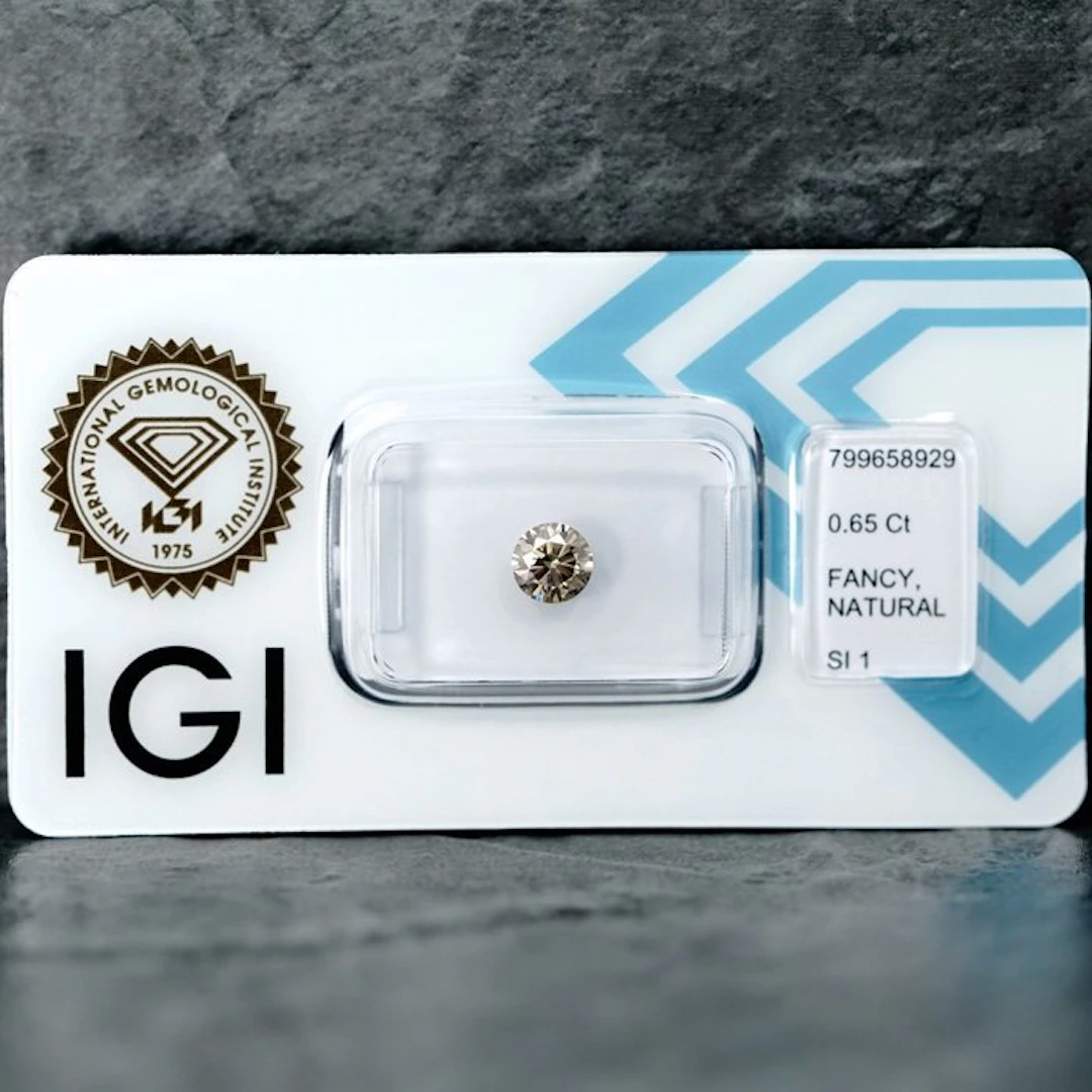 1 pcs Diamond (Natural coloured) - 0.65 ct - Round...