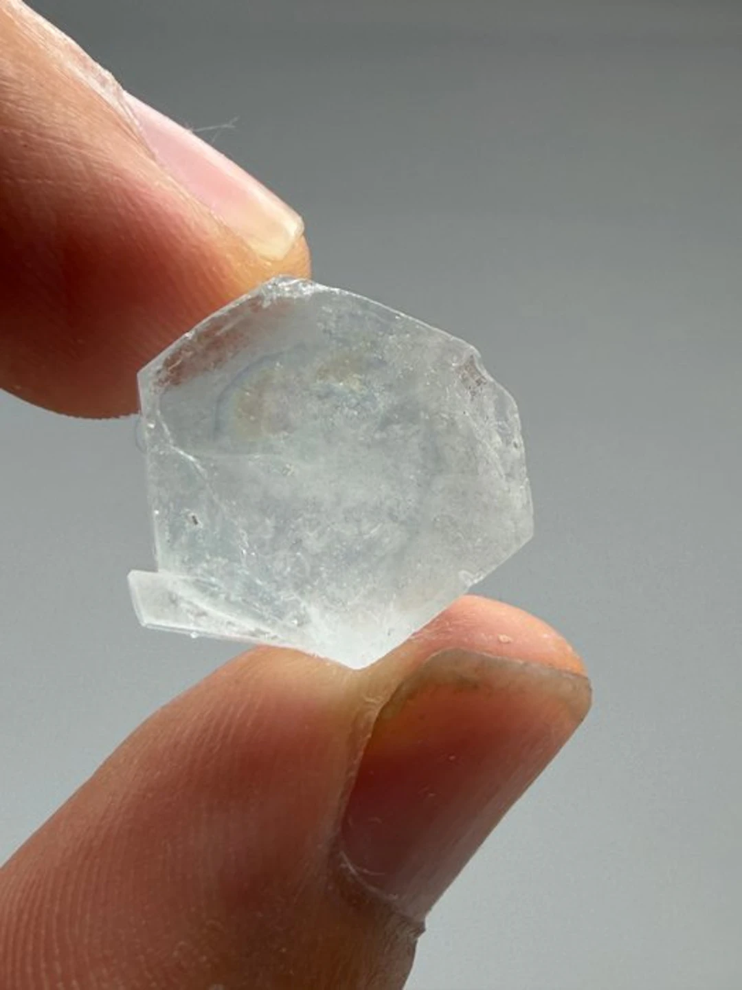 Aquamarine Crystal- 4.6 g - (1)