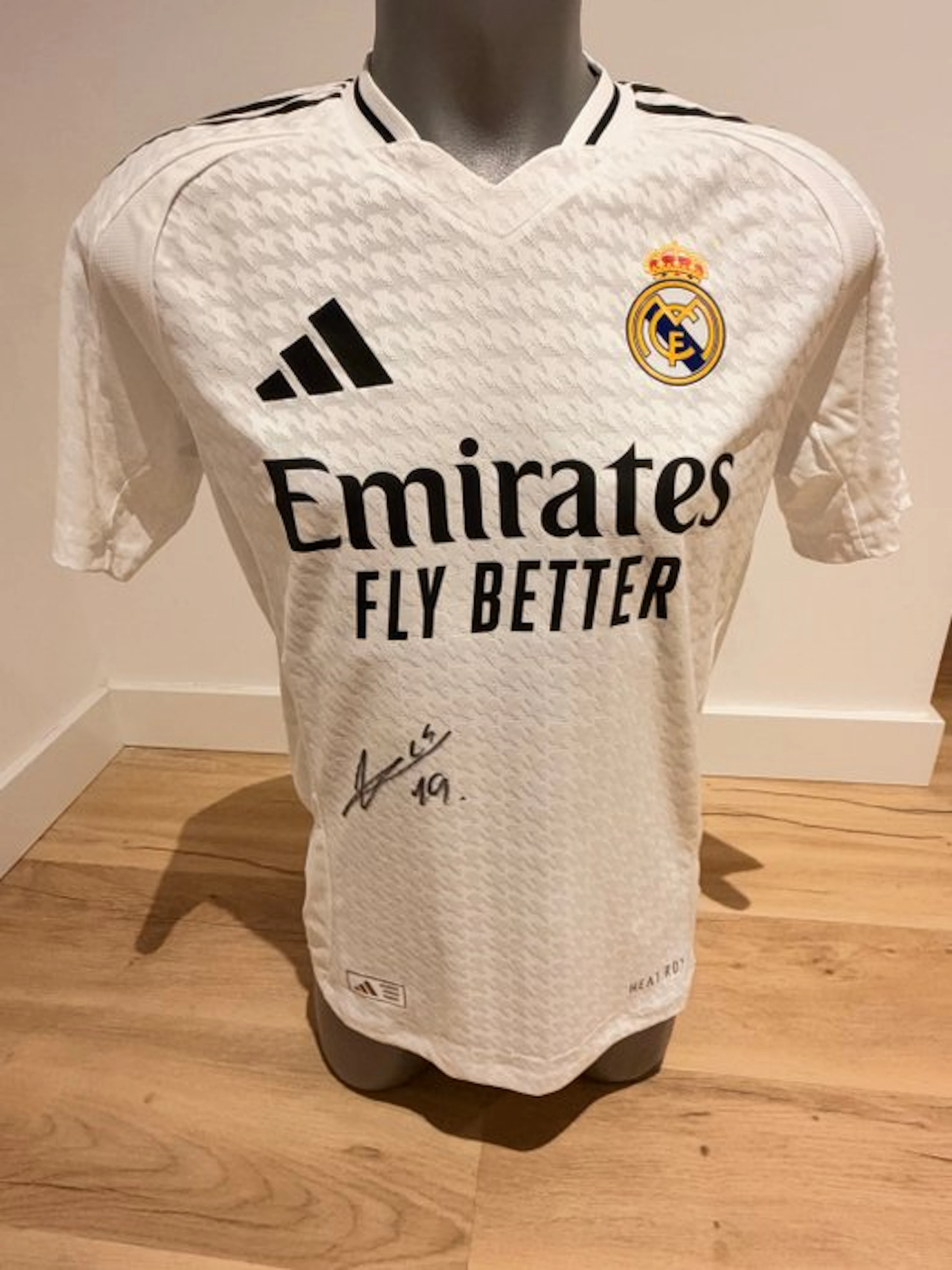Real Madrid - Spanish Football League - Carlos Espí - Football jersey