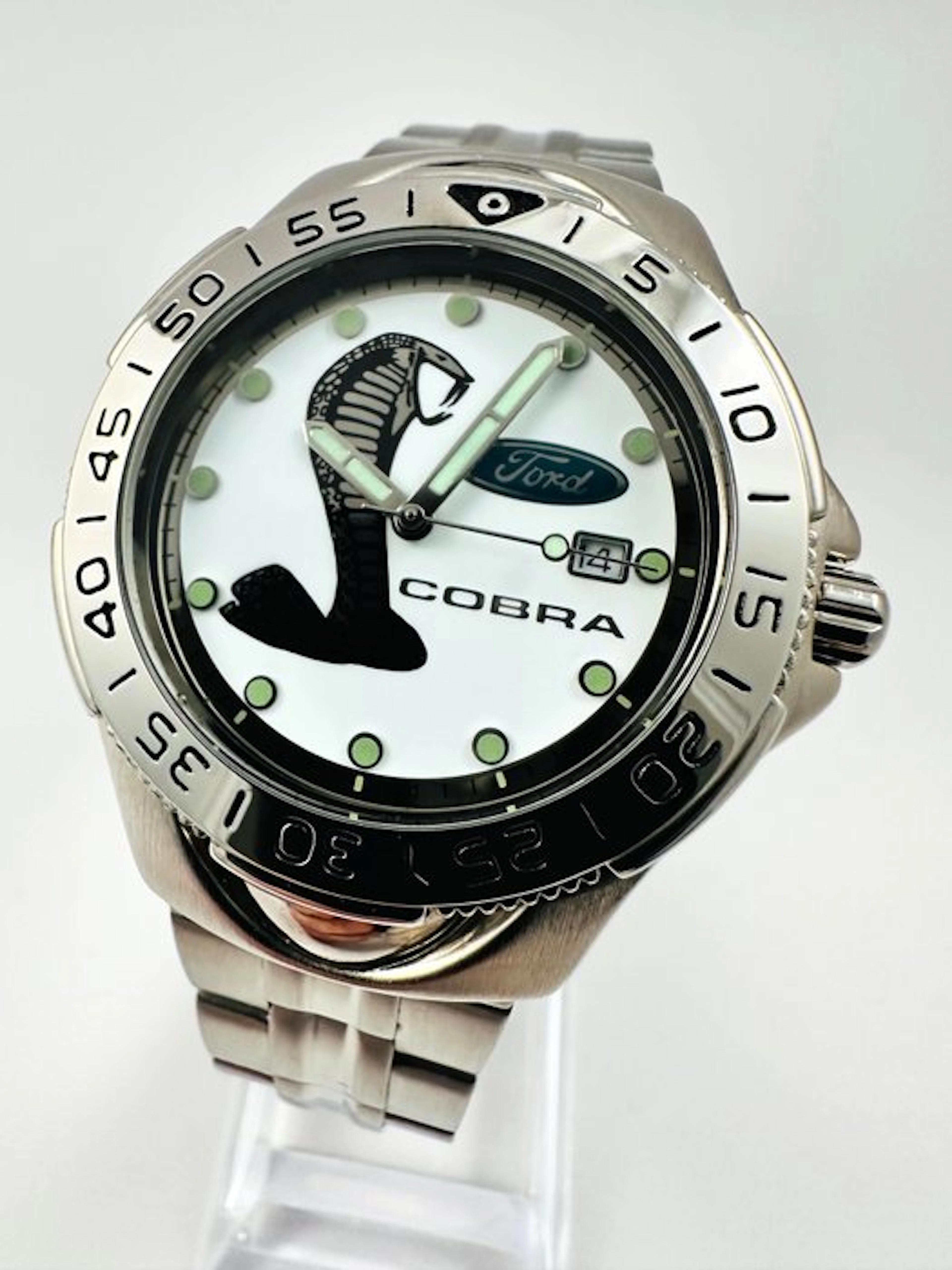Watch - Ford USA - Ford Mustang Cobra Watch