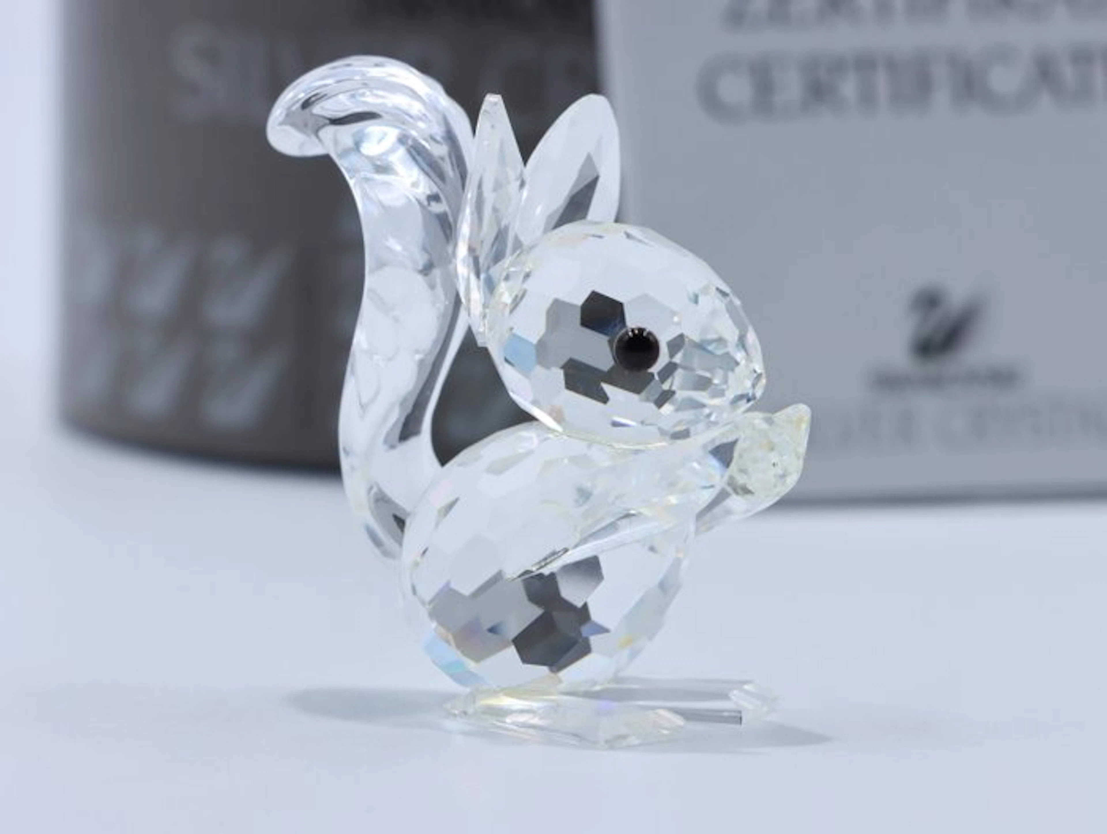 Figure - Swarovski - Eekhoorn met Noot (Boxed + certificate) - Crystal