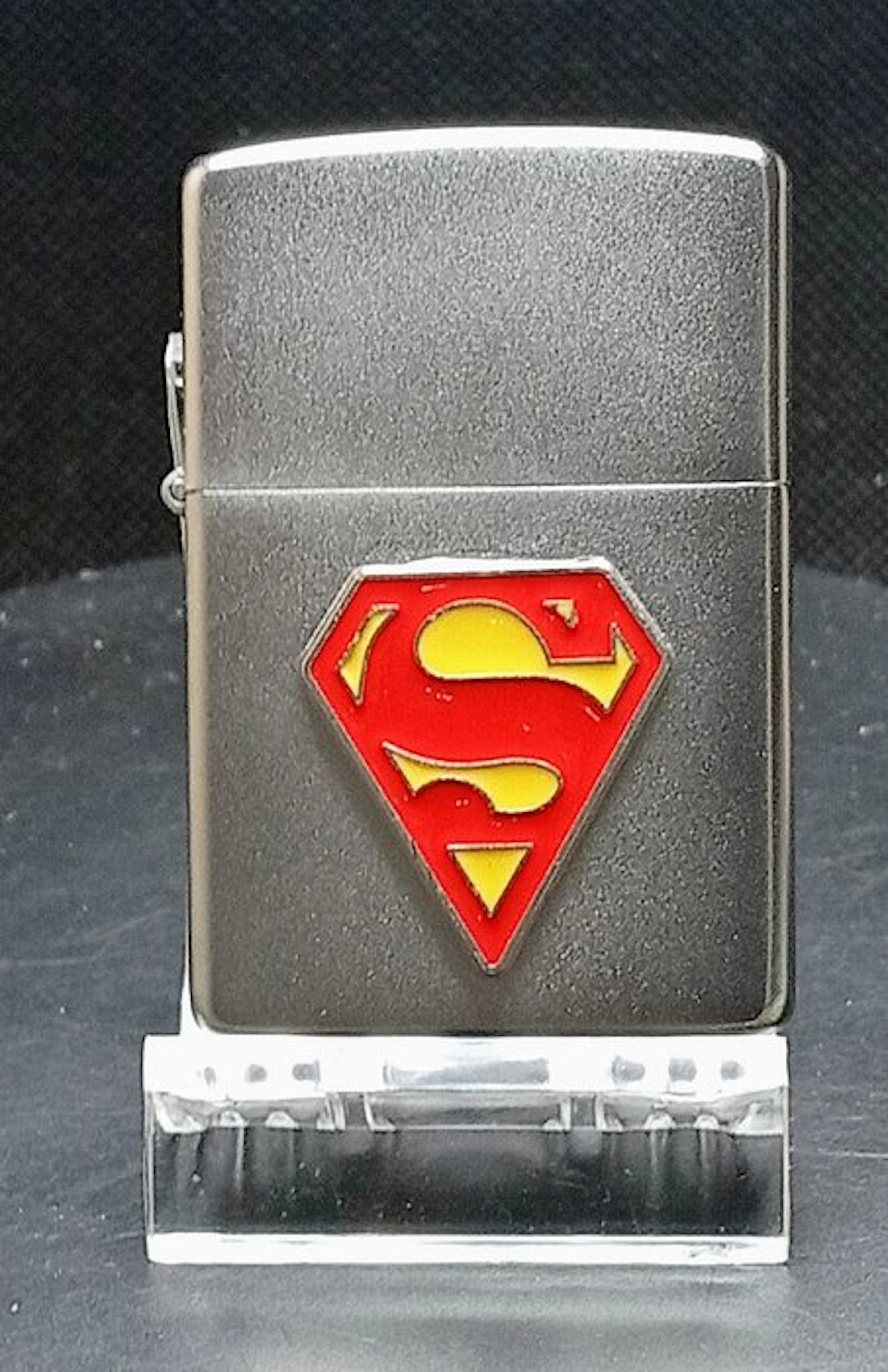 Zippo White Frost - Superman - No reserve price - Pocket lighter - Brass, Steel
