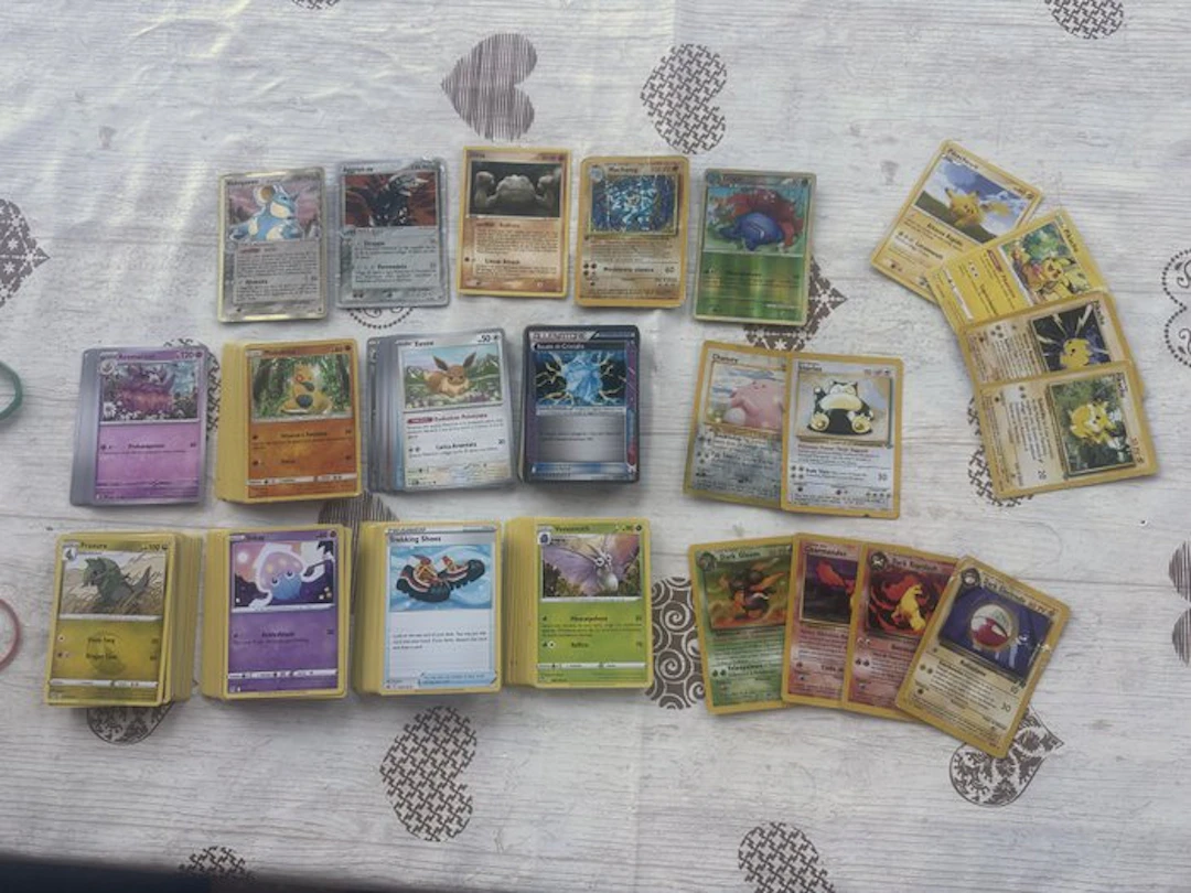 Pokémon - 200 Card - Various sets