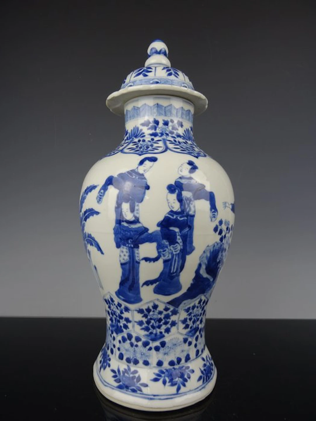 Vase - Porcelain - China - Qing Dynasty (1644-1911) - 38...