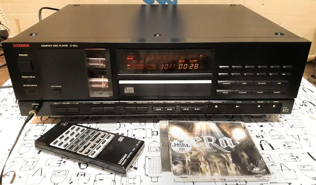 Luxman - D-107u CD player - Multiple models