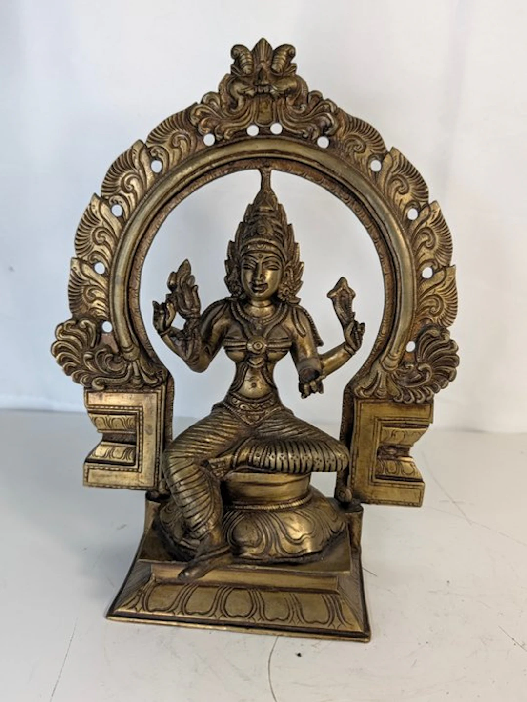 Four-armed Hindu goddess in the Prabhamandala – brass –...