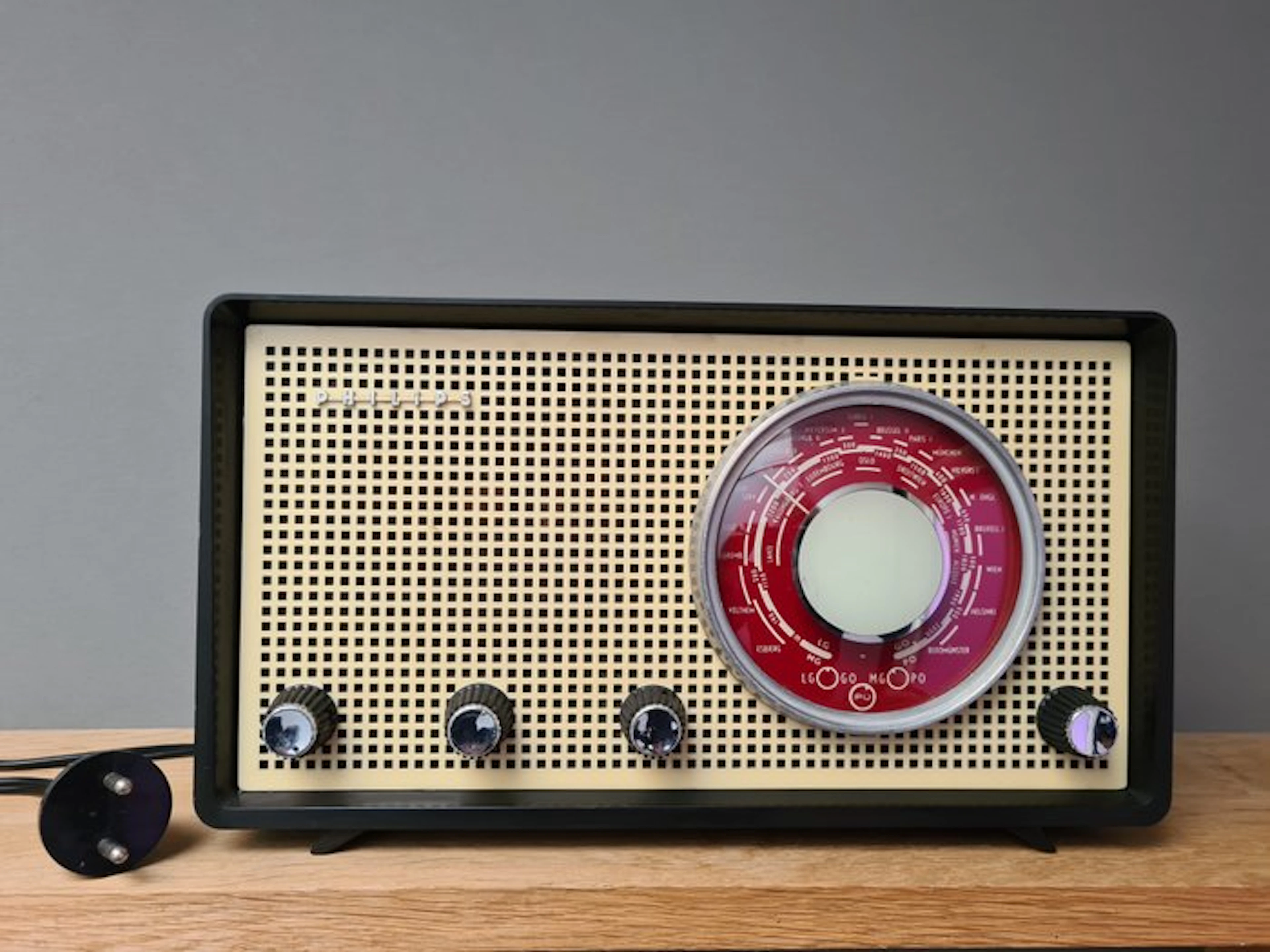 Philips - B2X80U Tube radio