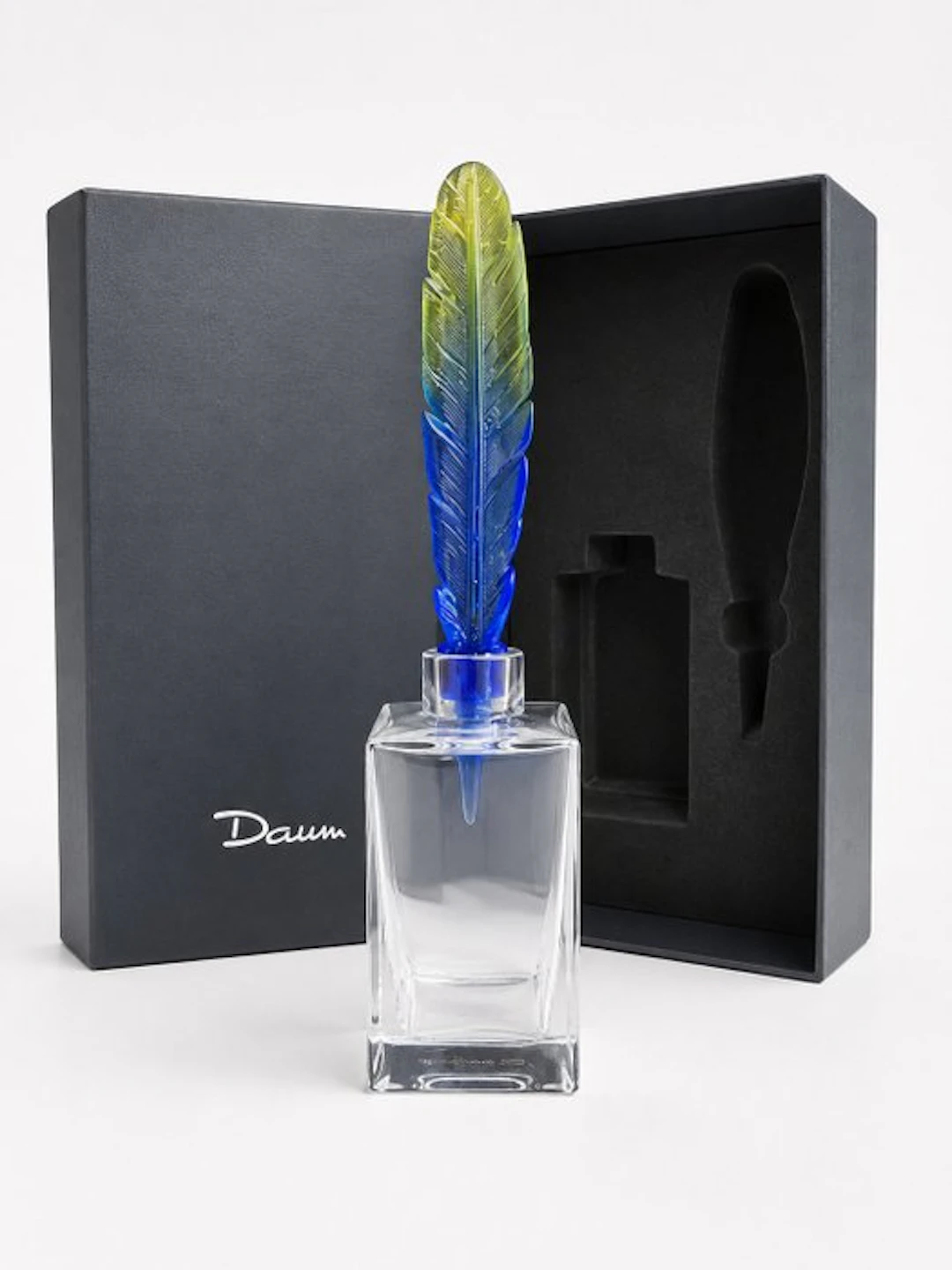 DAUM - HILTON Mc CONNICO - Carafe - Crystal, glass paste