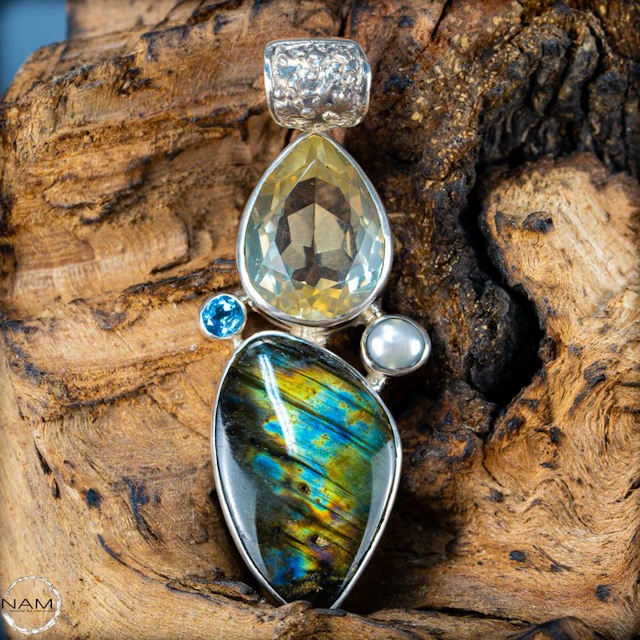 Labradorite-Topaz-Citrine Crystal Pendant 52.5 ct 925 Silver- 10.5 g