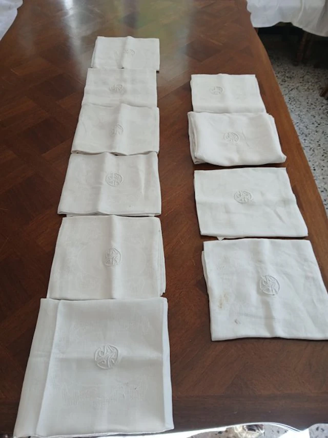 Napkin (10) - 68 cm - 61 cm - Old linen towels