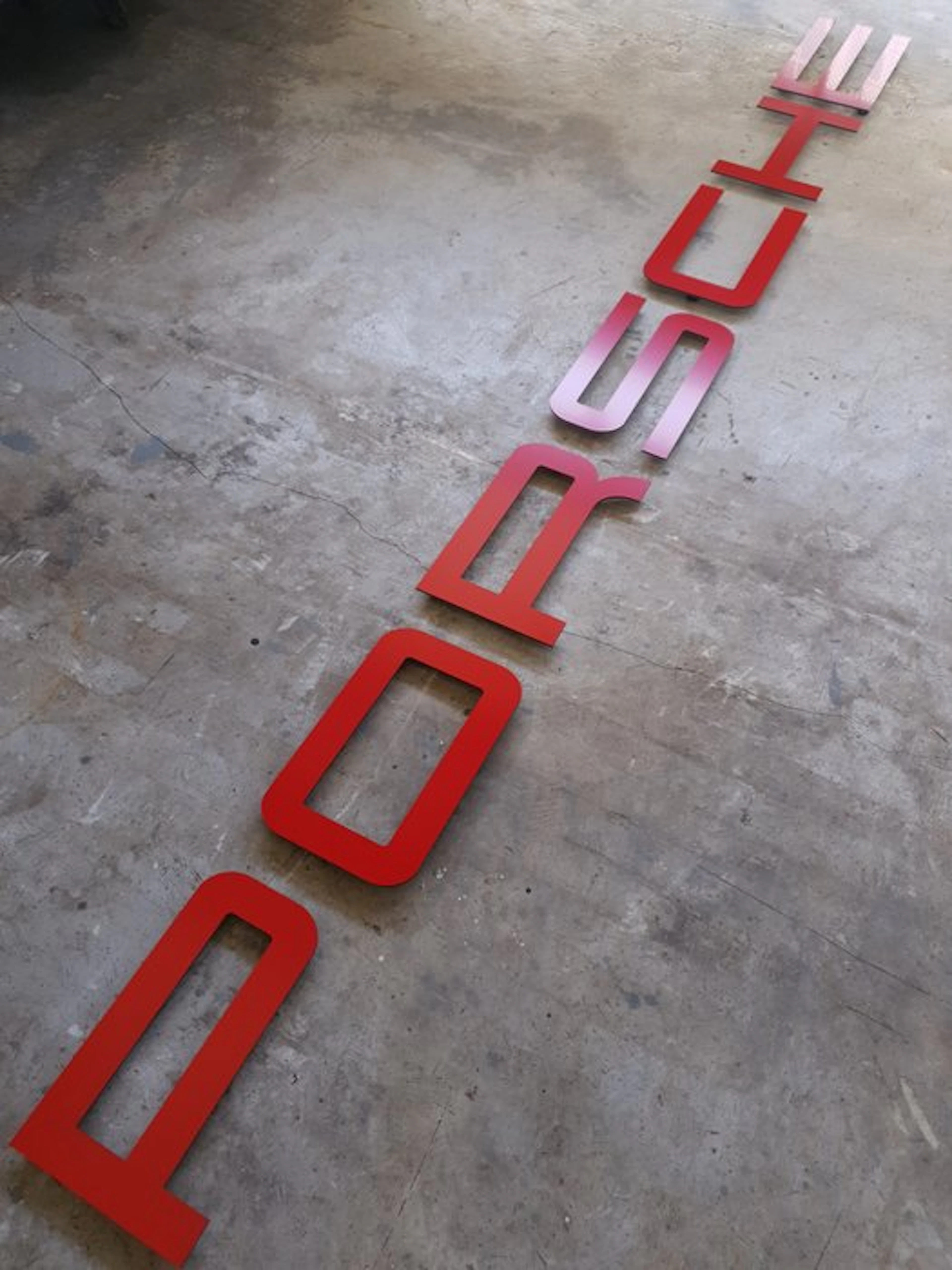 Sign - Porsche - Professional wall logo in Aluminium*...