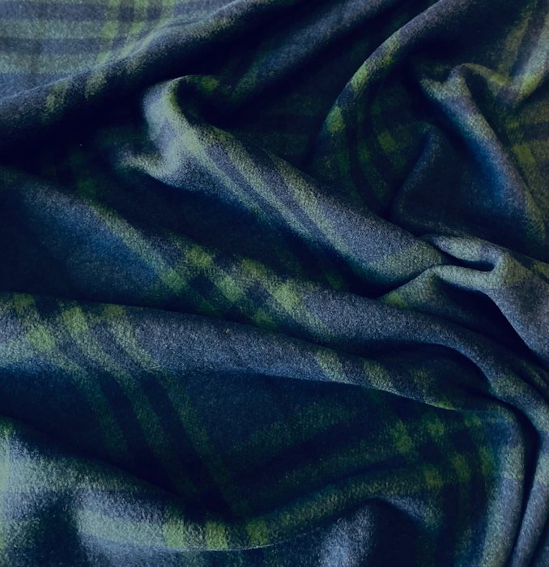 1738★Soft and elegant Scottish wool-and-cotton blend...