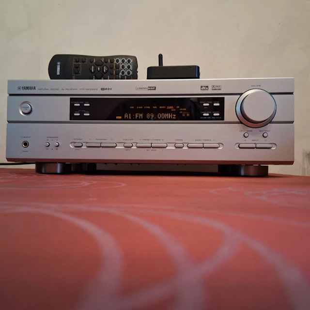 Yamaha - HTR-5630RDS Solid state integrated amplifier