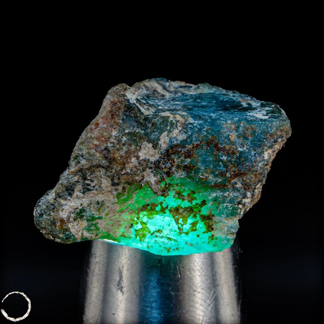 Natural Grandidierite crystal – A rare rarity with...