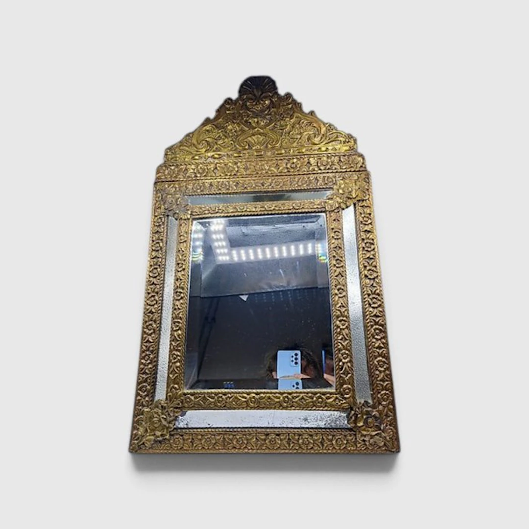 Mirror- Kuifspiegel - Brass, Glass, Wood - Repoussé wall mirror