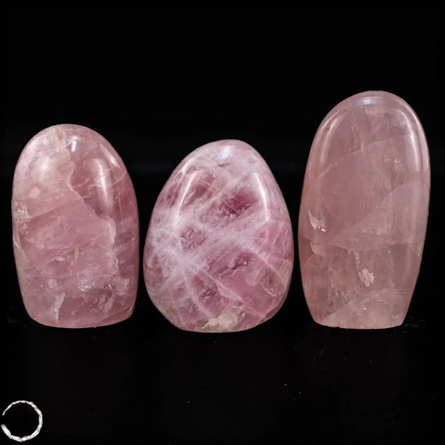 Natural rose quartz set from Brazil – Three exceptional...
