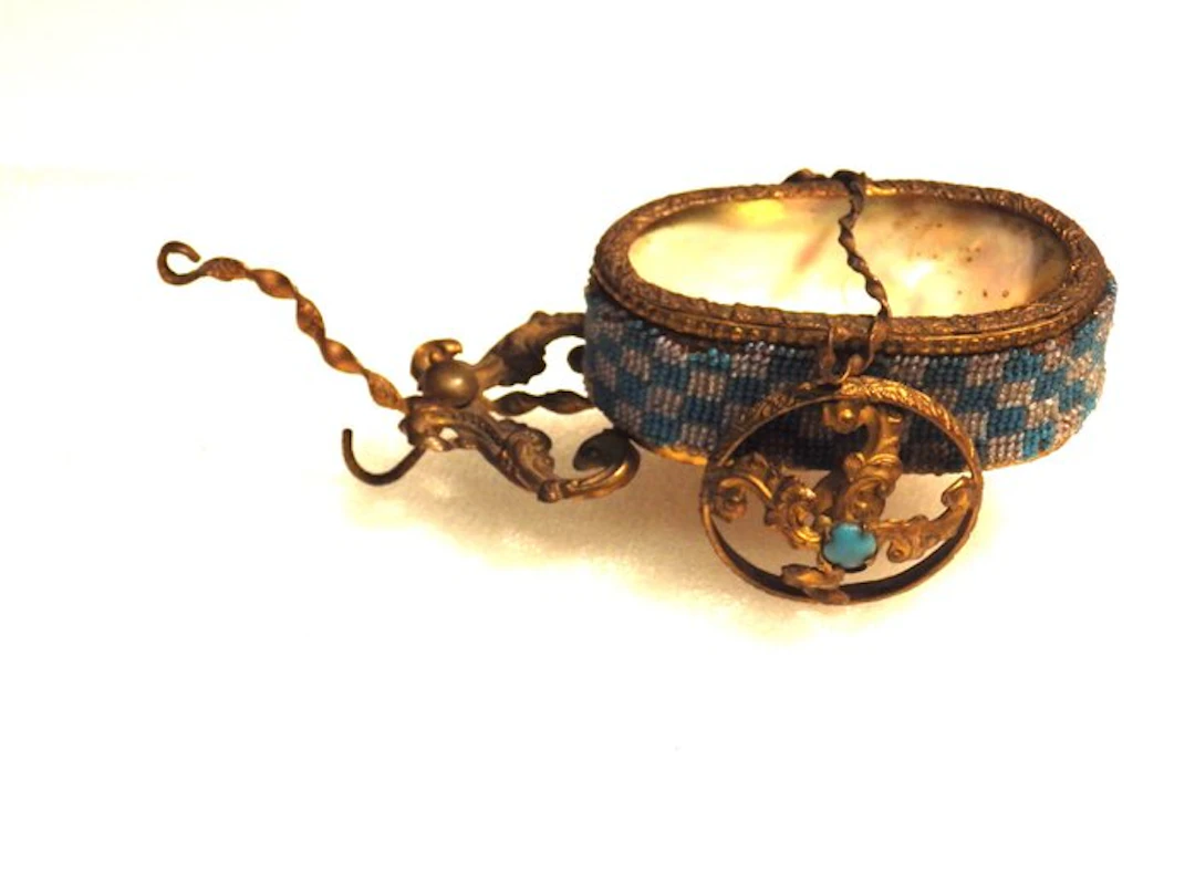 Palais Royal Paris - Sewing set Napoleon III