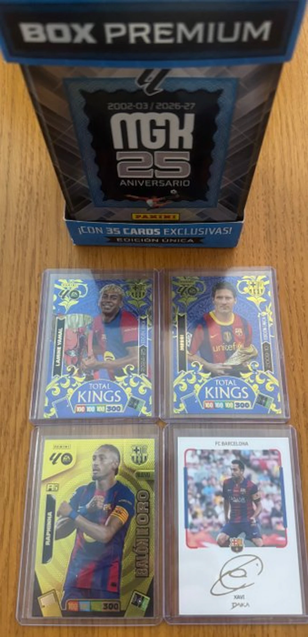 Panini - 1 Box - MGK 25 Aniversario Box Premium
