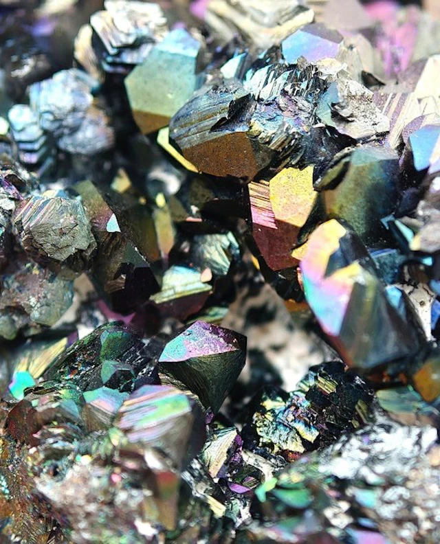 Natural Hematite Aesthetic with Violet