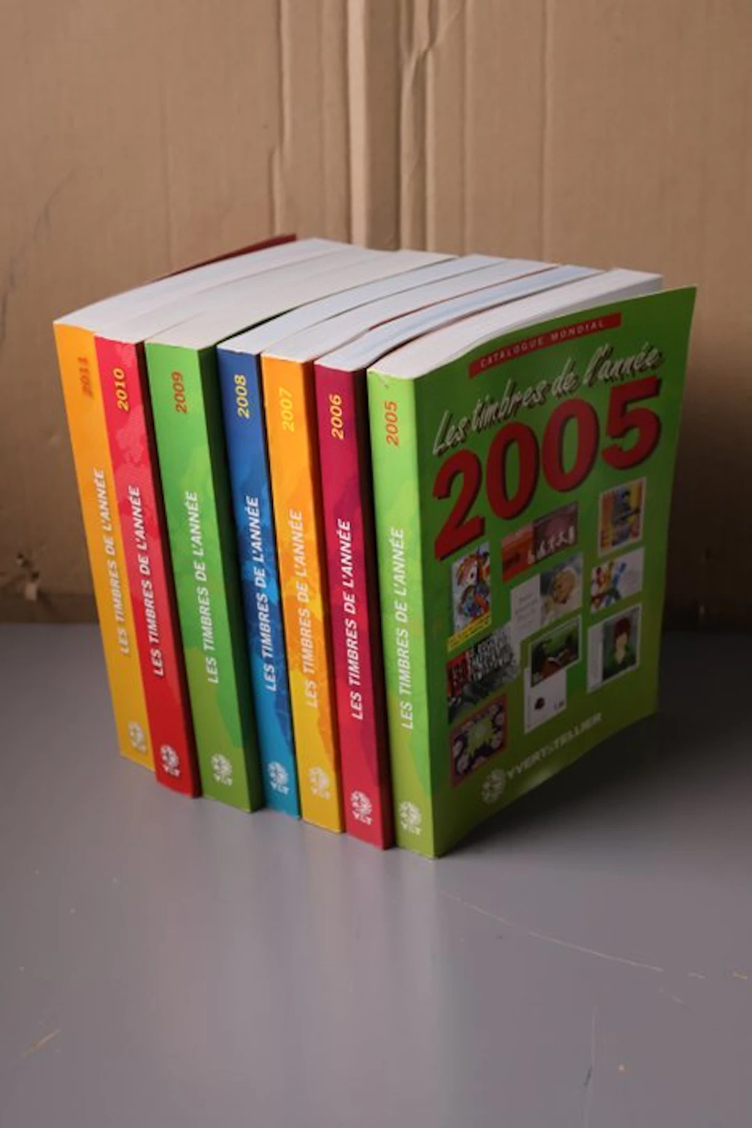 World 2005/2011 - 7 Yvert & Tellier catalogs in full color