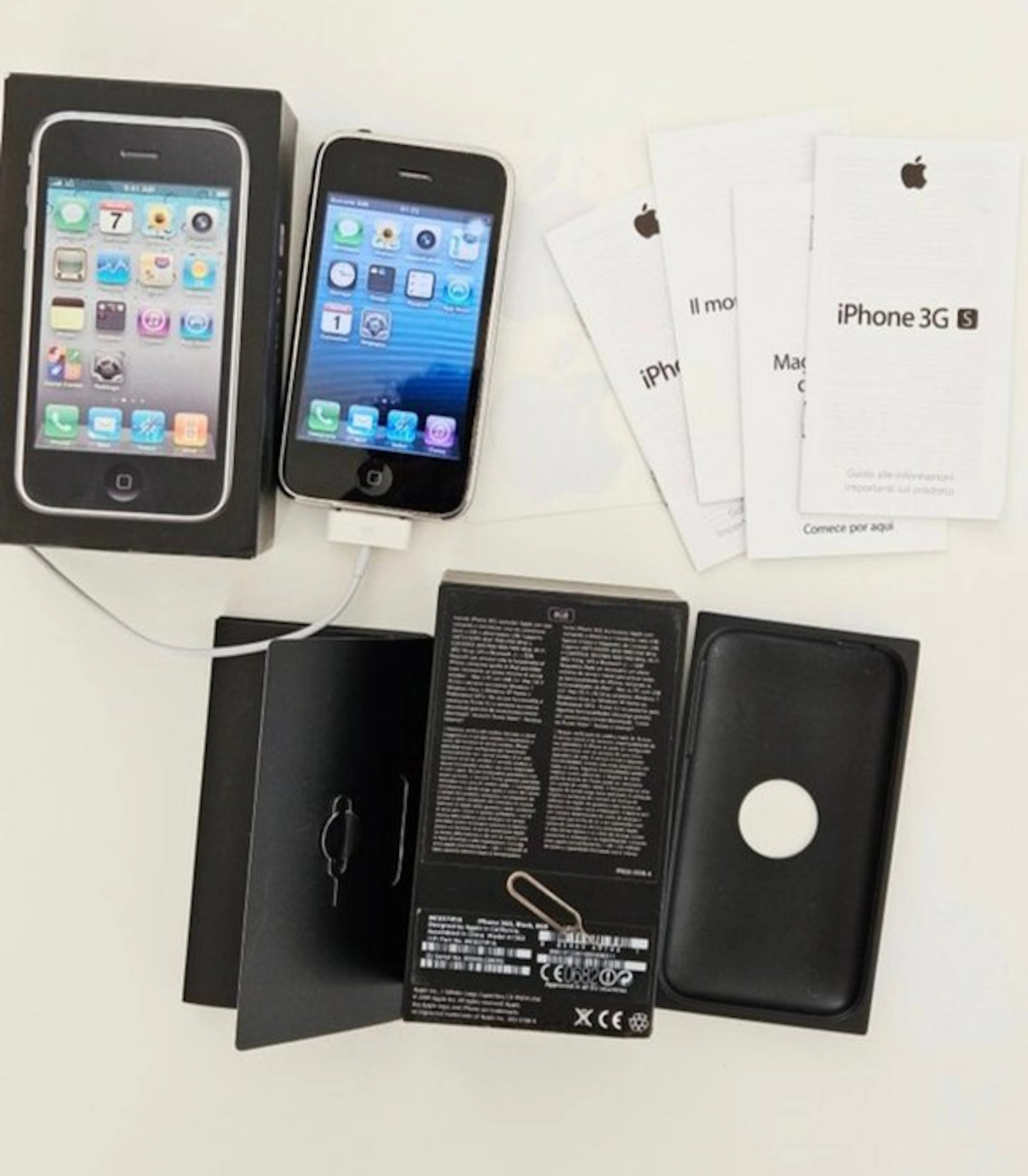 Apple iPhone 3GS - Mobile phone - With replacement box