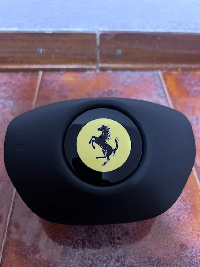 Car part (1) - Ferrari - Ferrari Airbag Volante