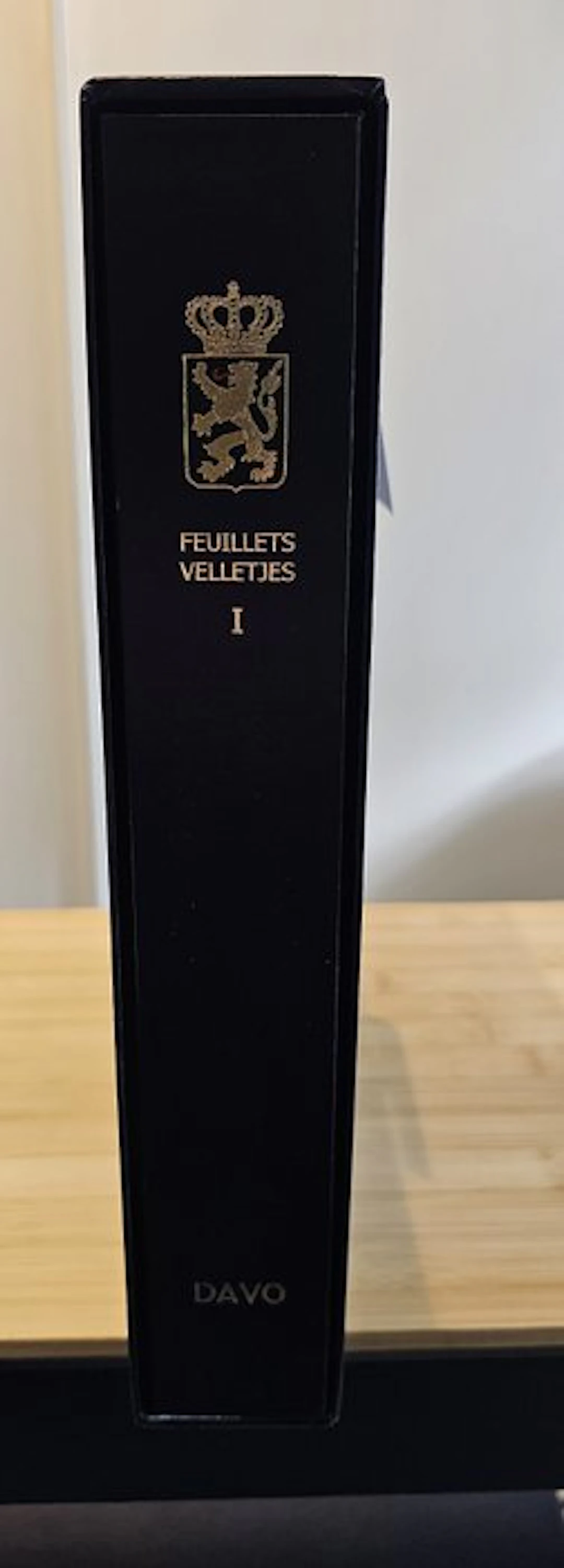 Belgium - DAVO LX album with empty Davo pages for