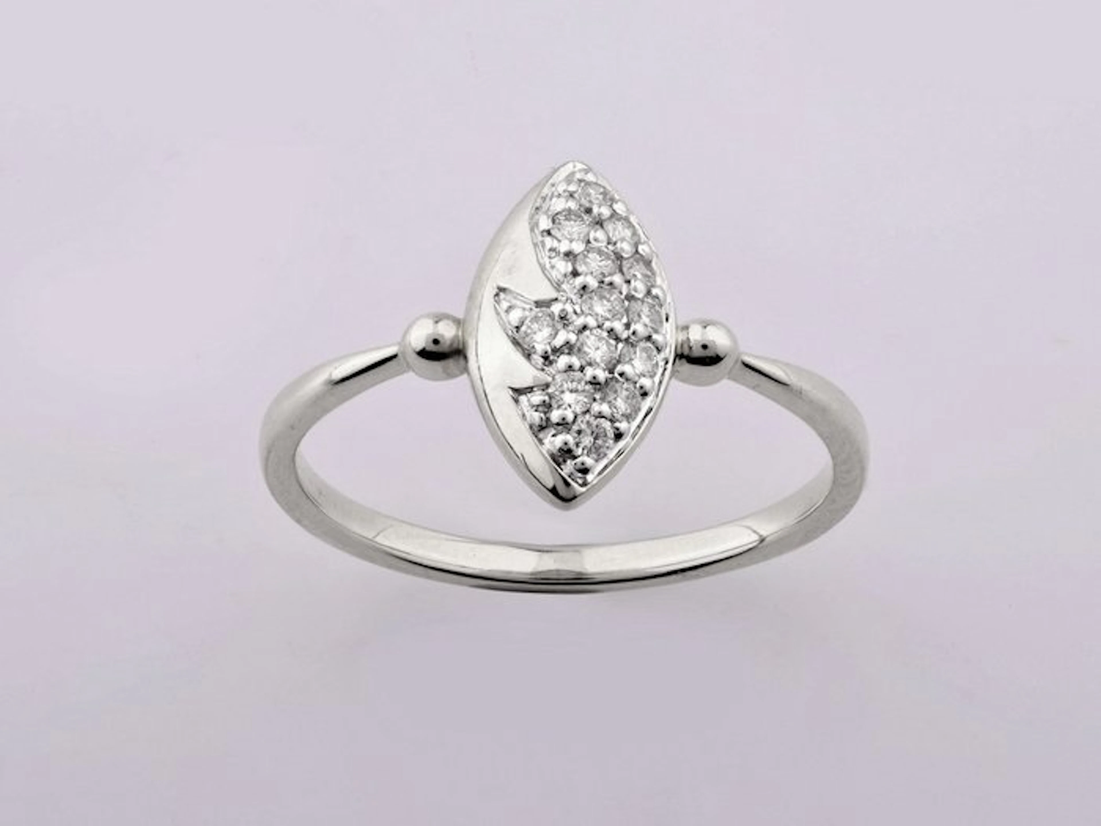 Ring - 14 kt. White gold - 0.16ct. tw. Diamond (Natural)
