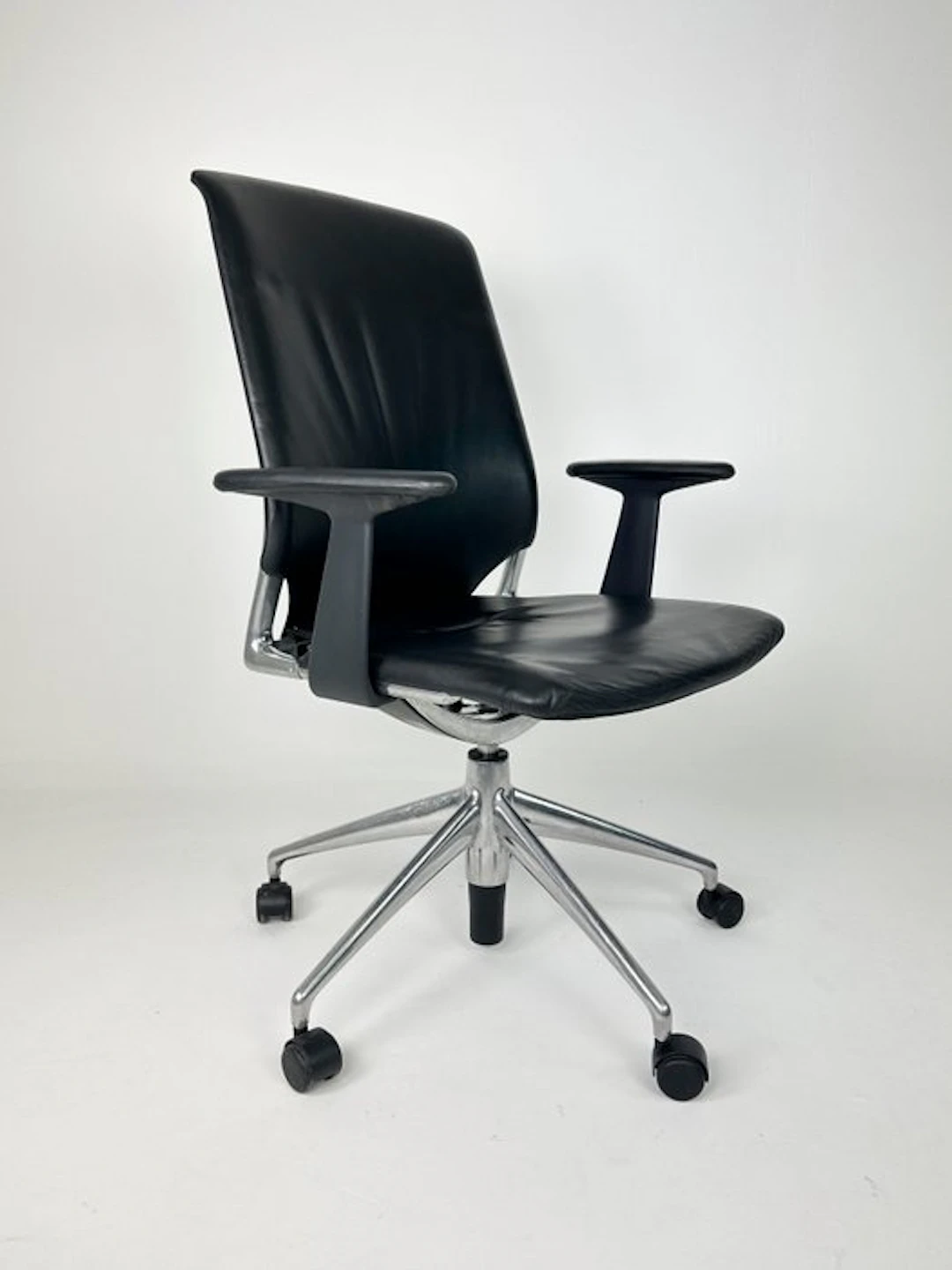Vitra - Alberto Meda - Office chair - Meda Chair - Aluminium, Leather