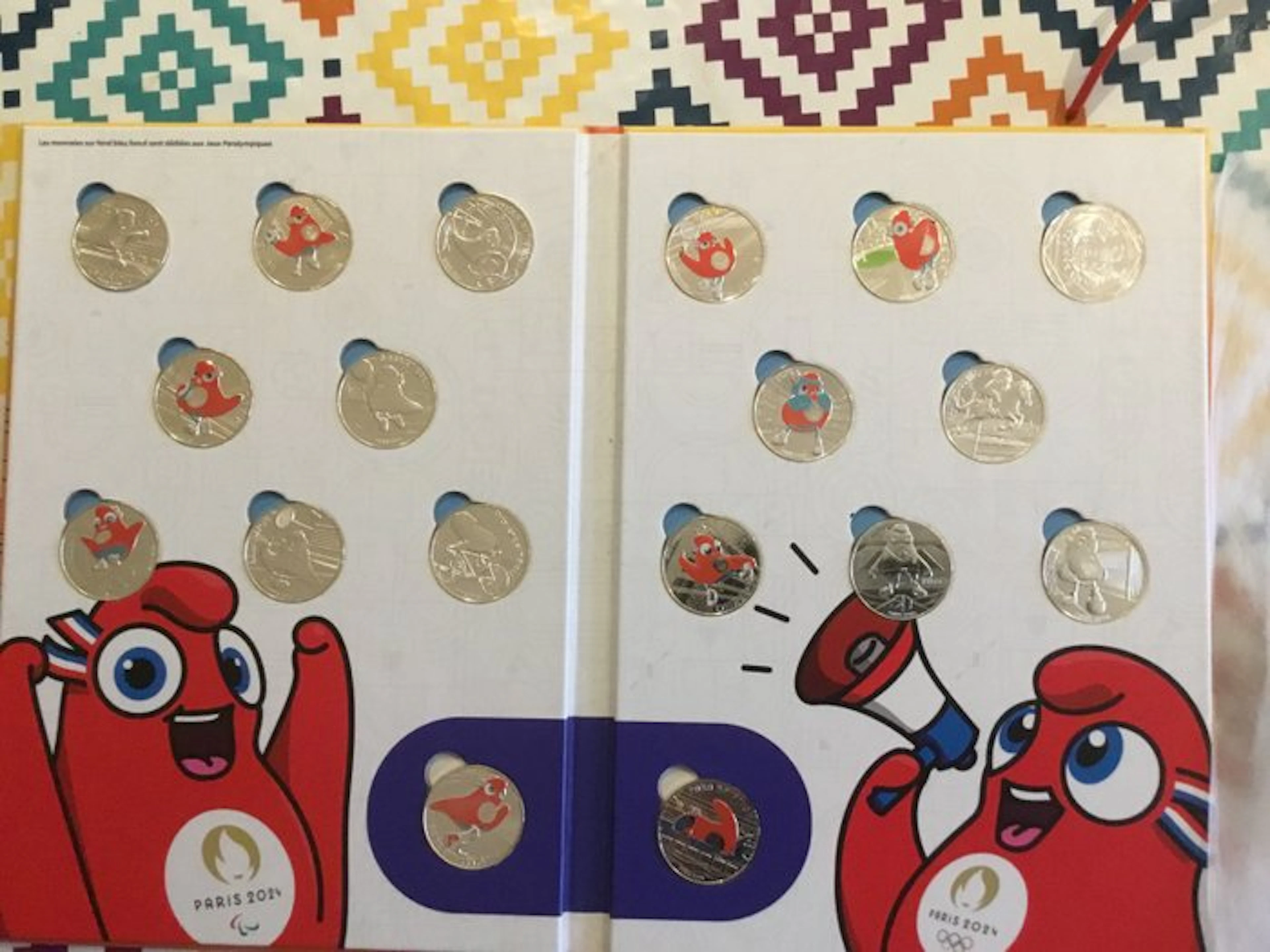 France. 10 Euro 2023 "Sports - Paris 2024" (18 coins)