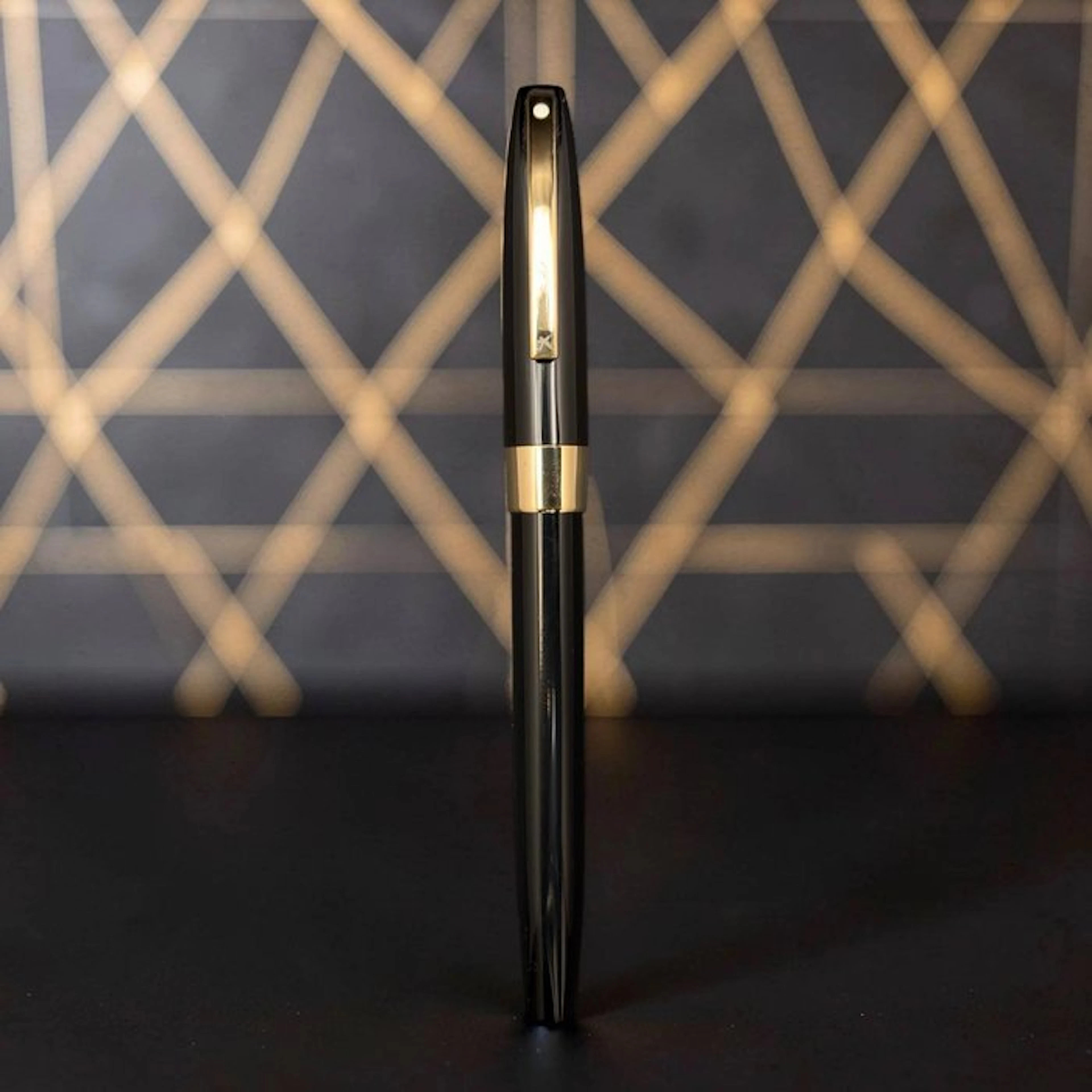 Sheaffer - Triumph Imperial (Black Resin) - Plumín Inlaid...