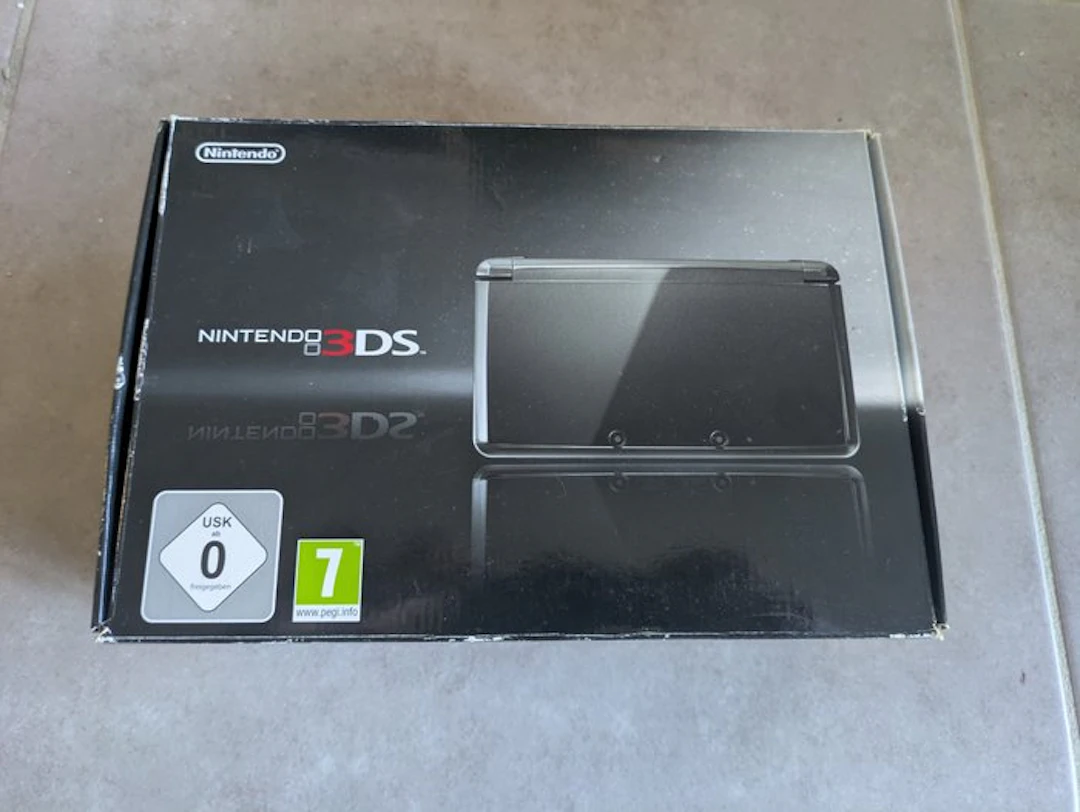 Nintendo - 3DS - Nintendo 3DS (noir / Cosmos Black)...