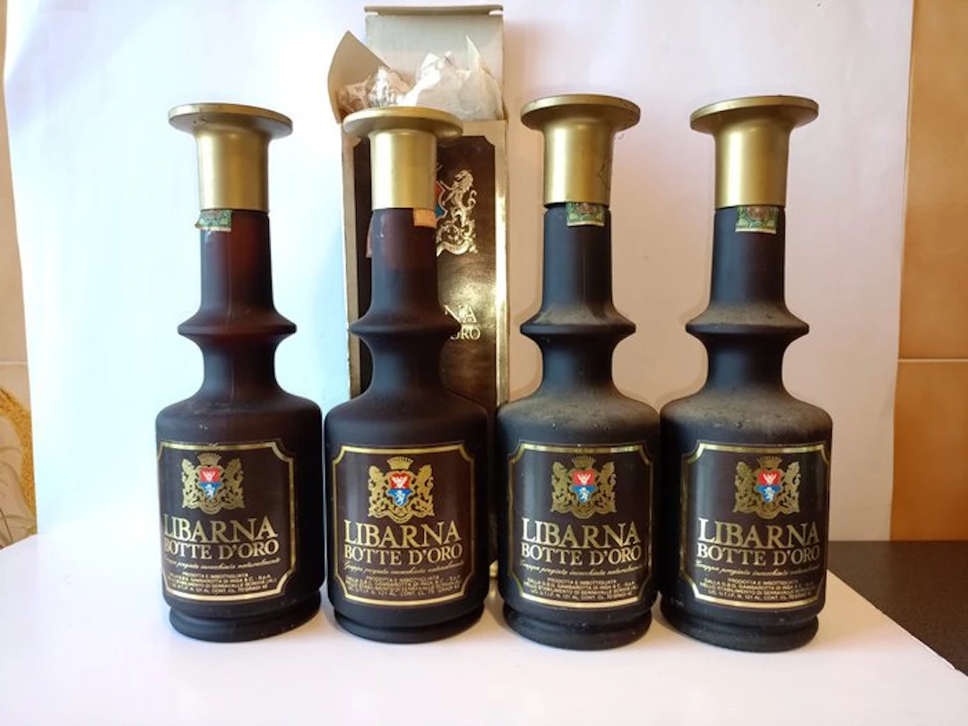 Libarna - Botte d'Oro - b. 1980s, 1970s - 70cl, 75cl - 4 bottles