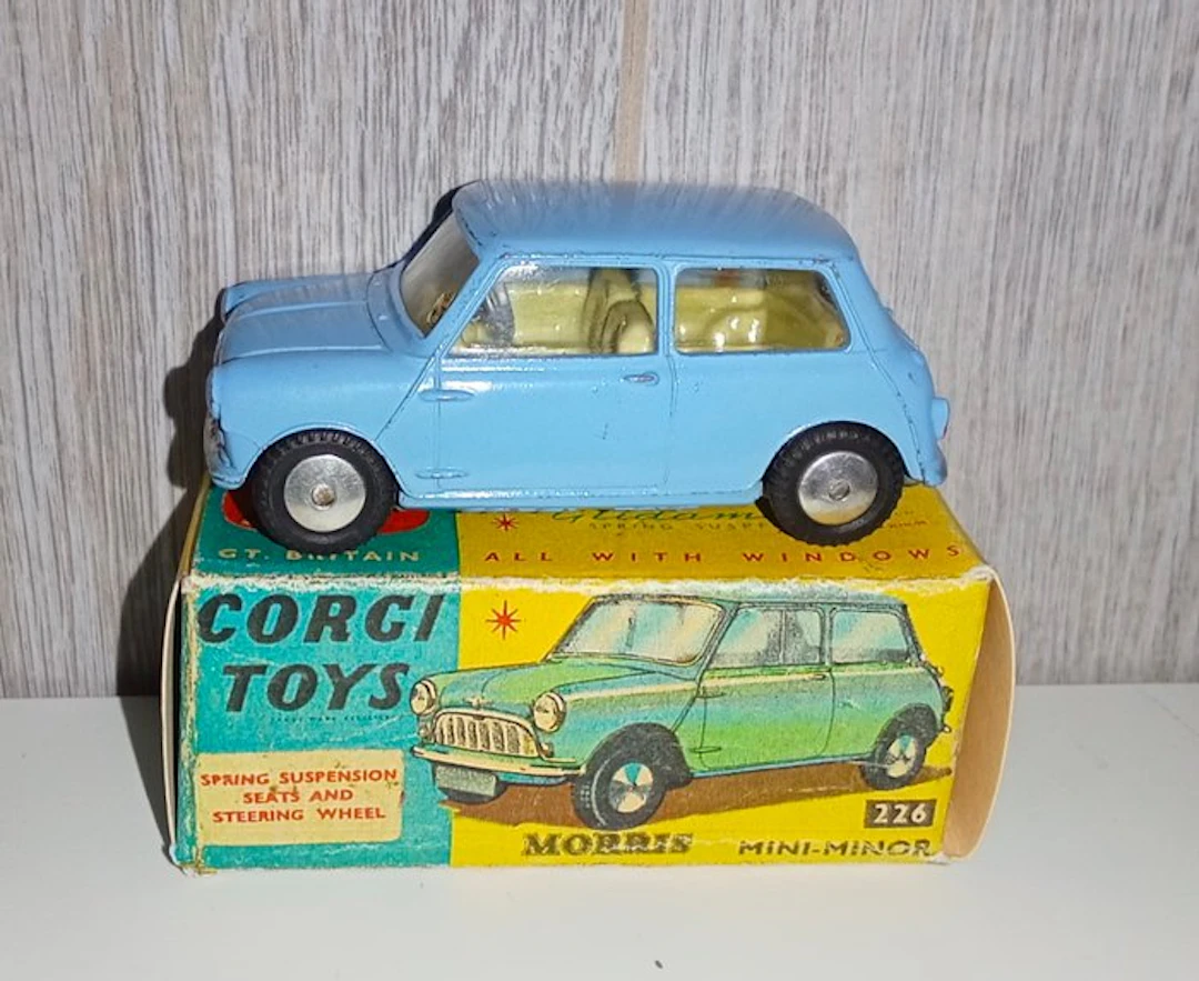 Corgi 1:43 - Model car - Corgi Toys Morris Mini Minor #226