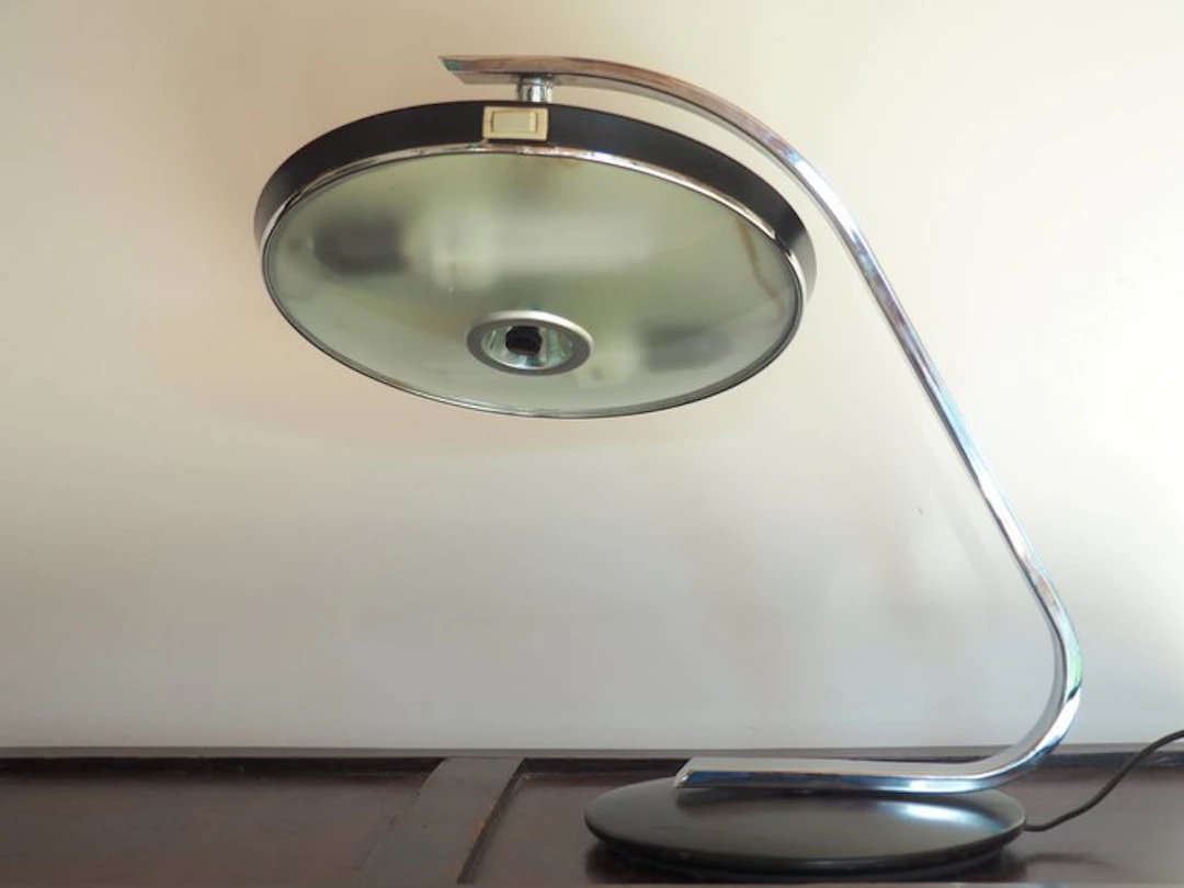 Fase - Luis Perez de la Oliva - Table lamp - 520c - Steel