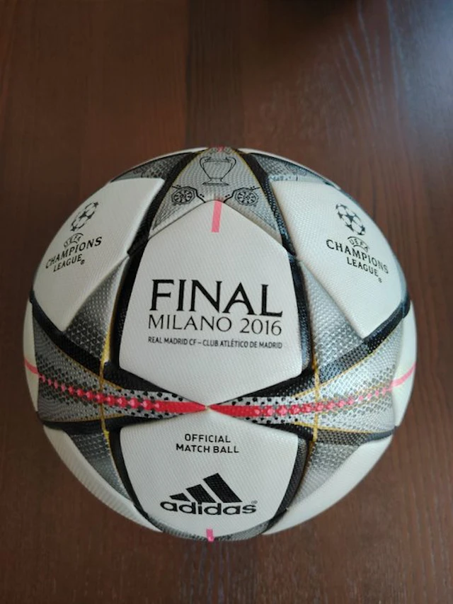 Real Madrid - Champions Football League - REAL MADRID CF...