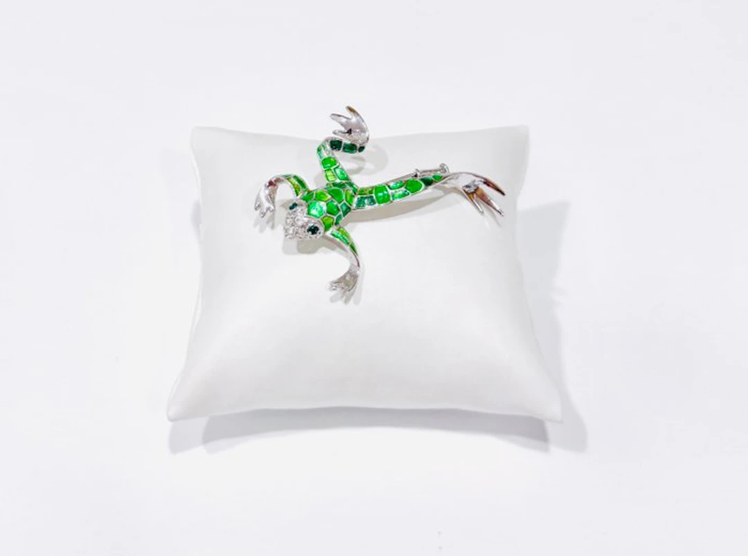 No reserve price - Brooch Silver - Frog - Frog