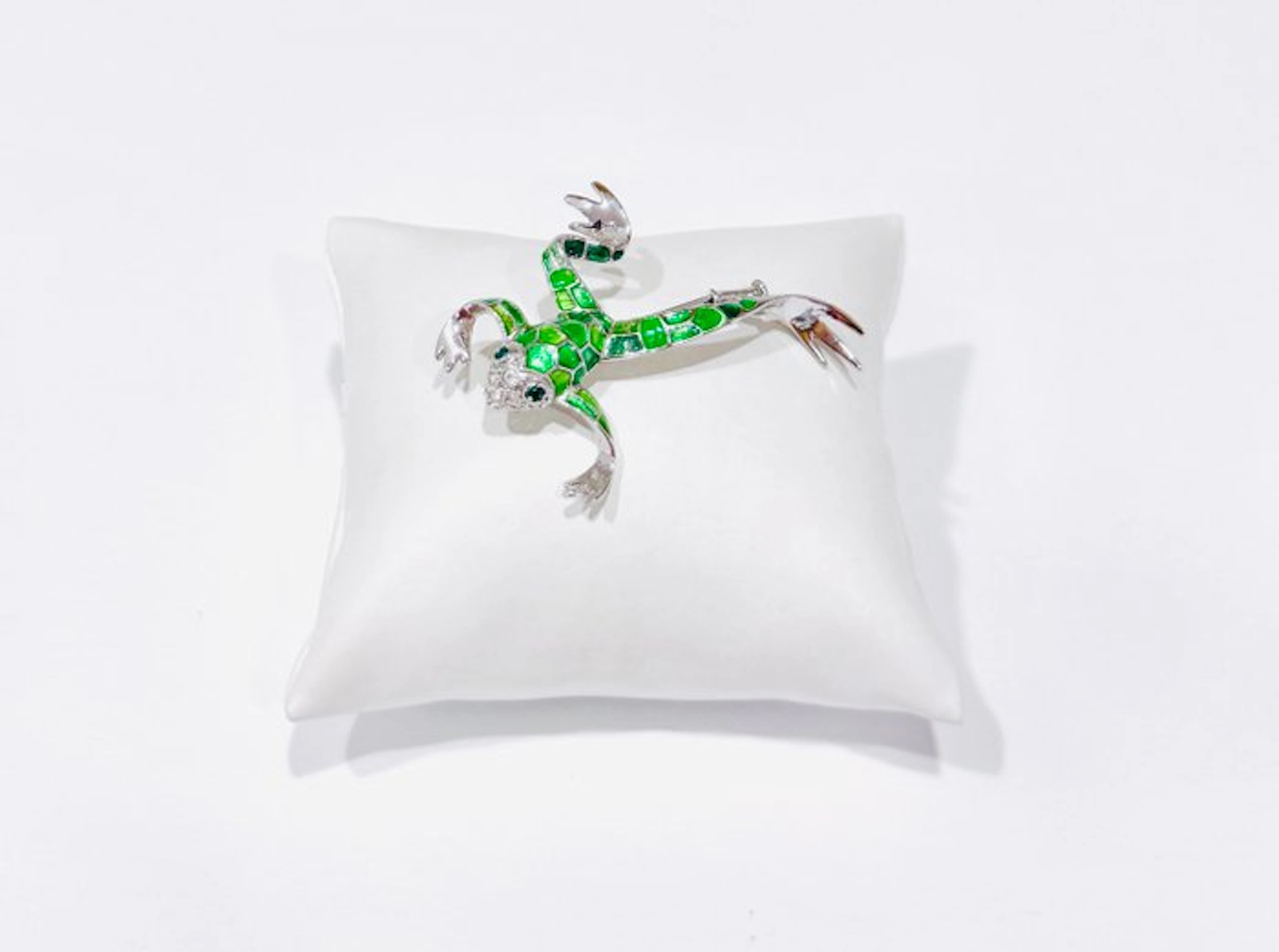 No reserve price - Brooch Silver - Frog - Frog