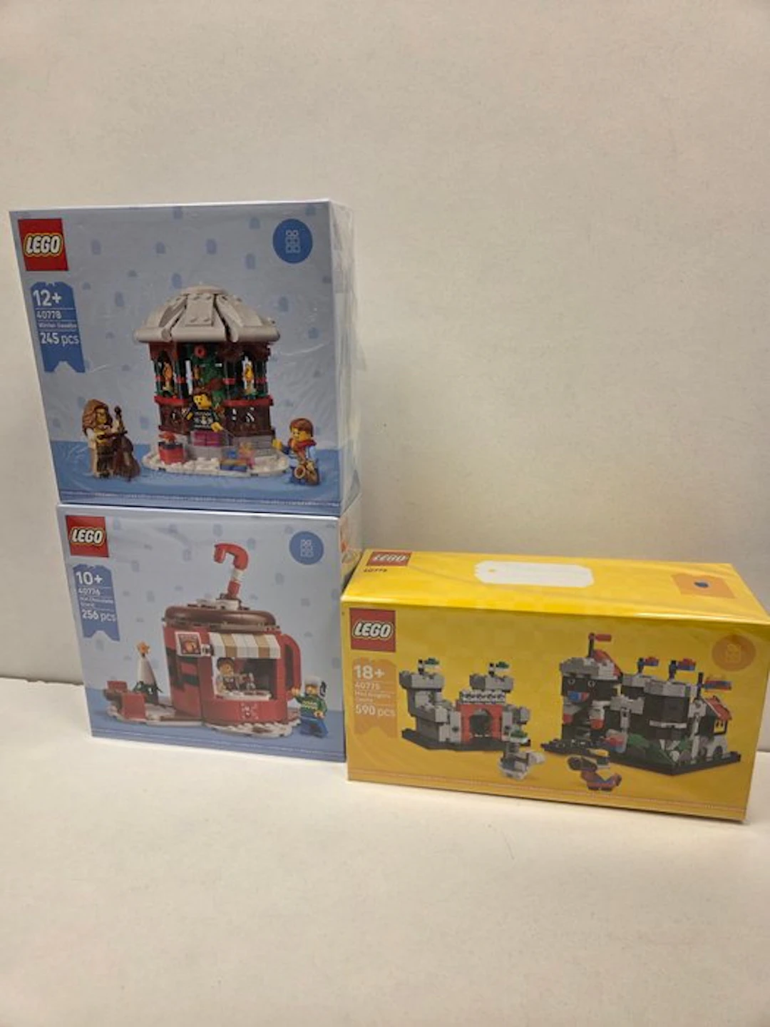 LEGO Set - Seasonal - 40775 Mini Knight's Castle; 40778...