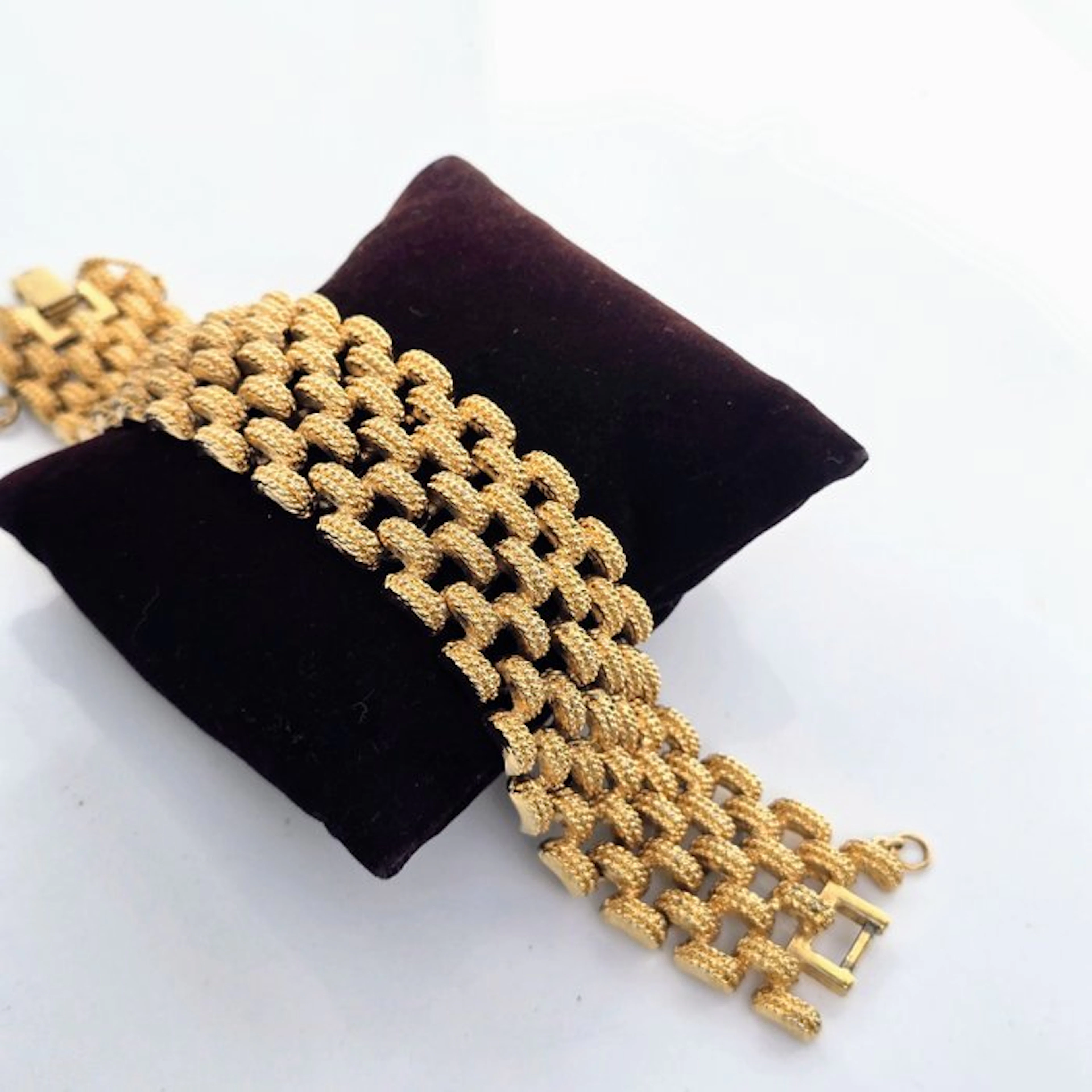 Monet - "Chevron" - Bracelet - Jane Birkin style 1960s